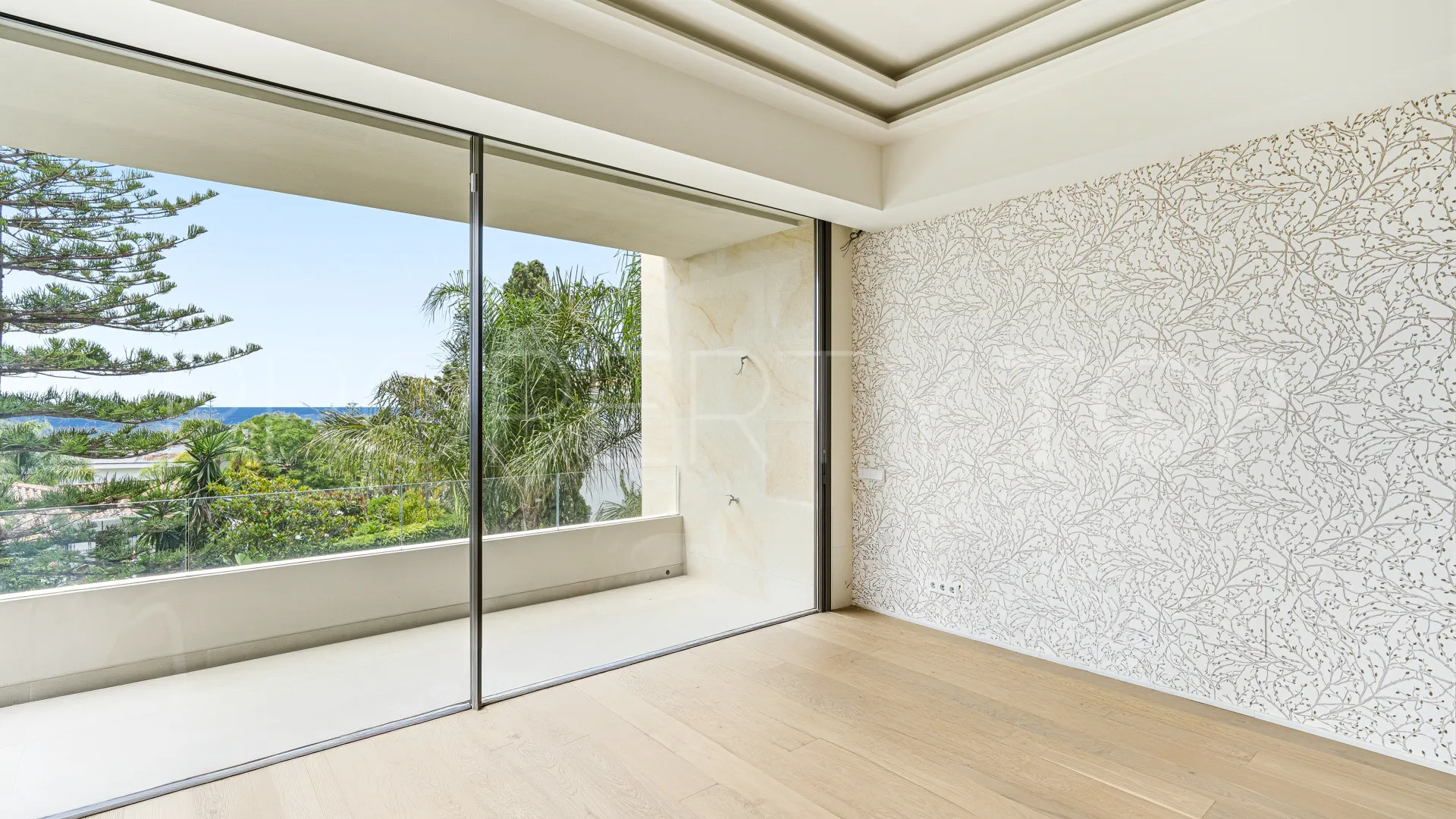 5 bedrooms Los Monteros Playa villa for sale