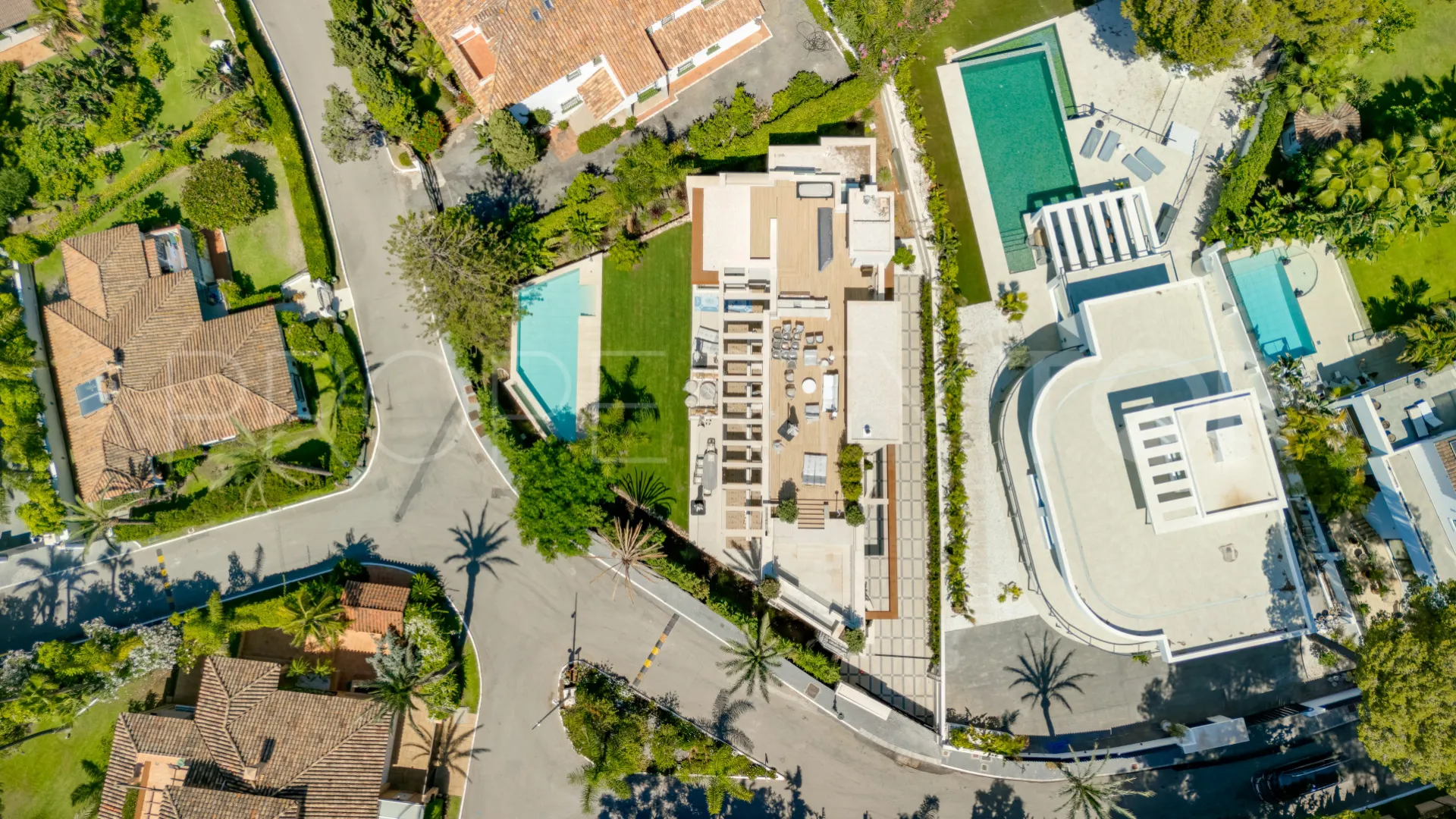 5 bedrooms Los Monteros Playa villa for sale