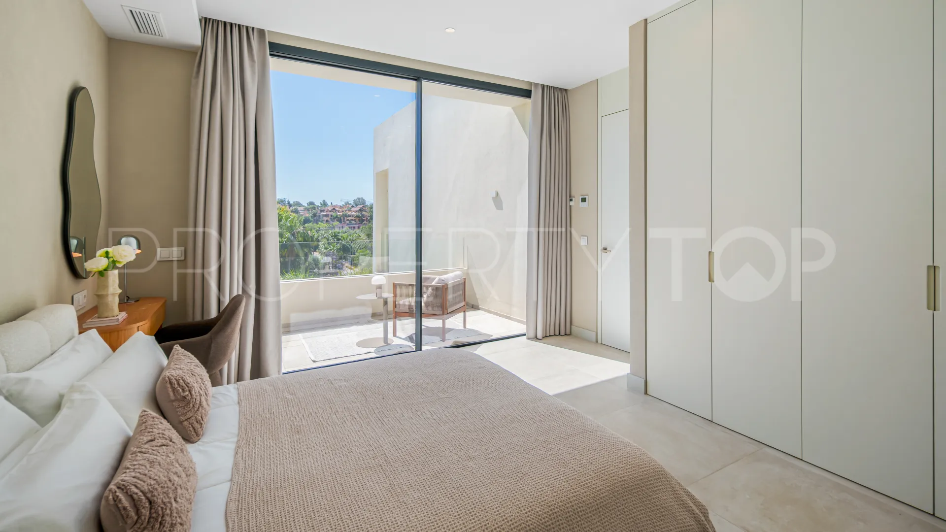El Campanario, villa en venta con 4 dormitorios
