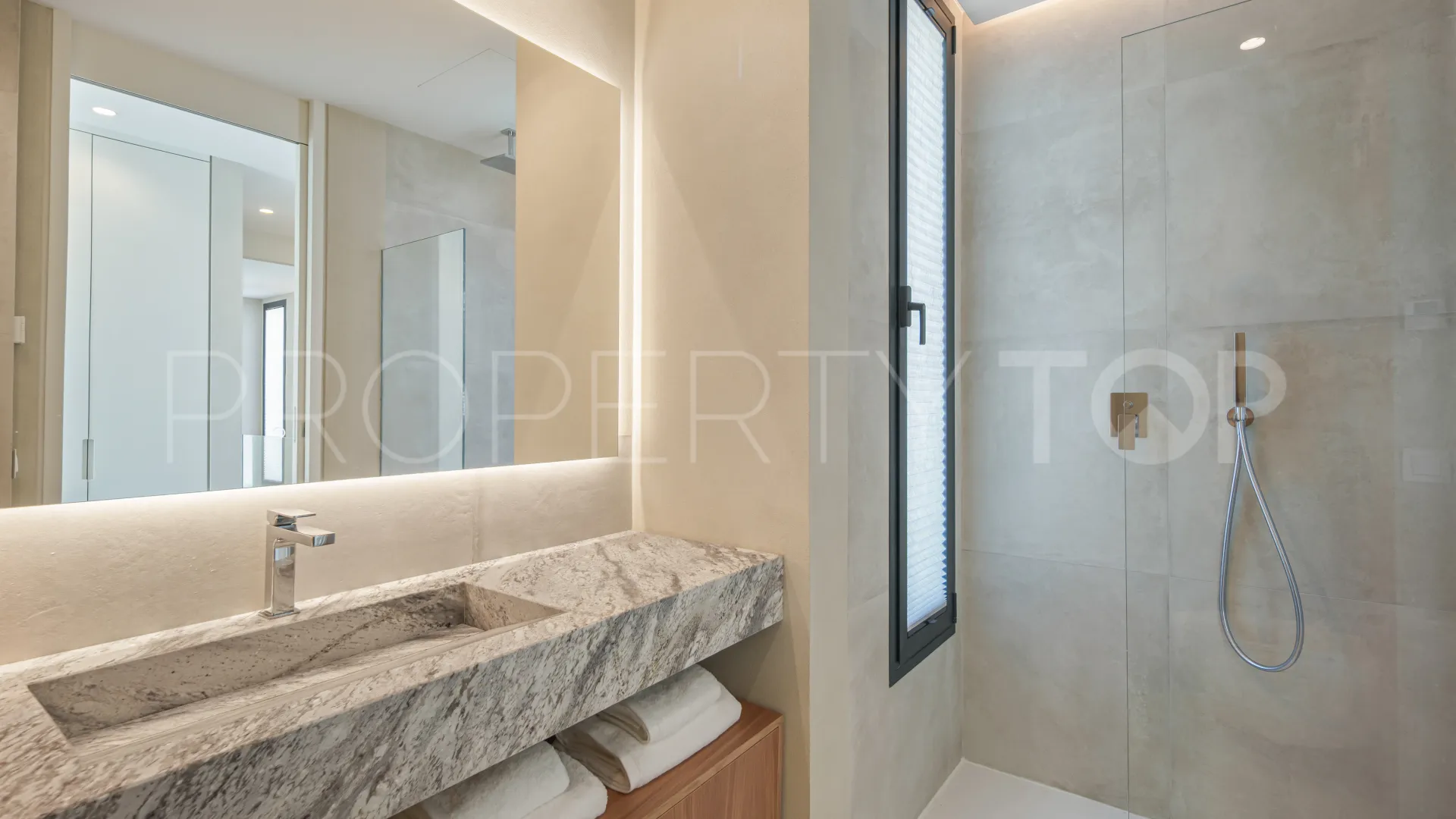 El Campanario, villa en venta con 4 dormitorios