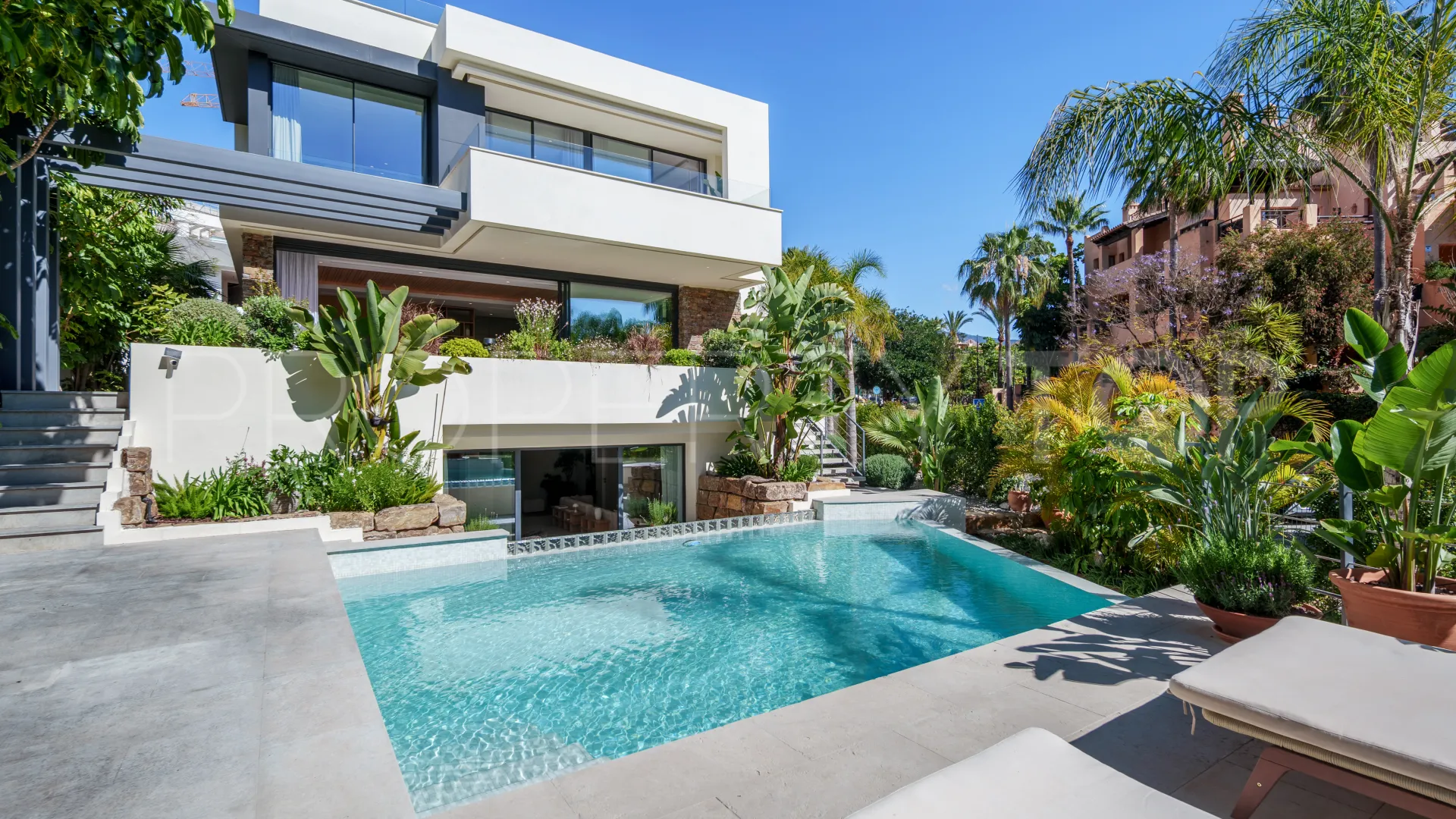 El Campanario, villa en venta con 4 dormitorios