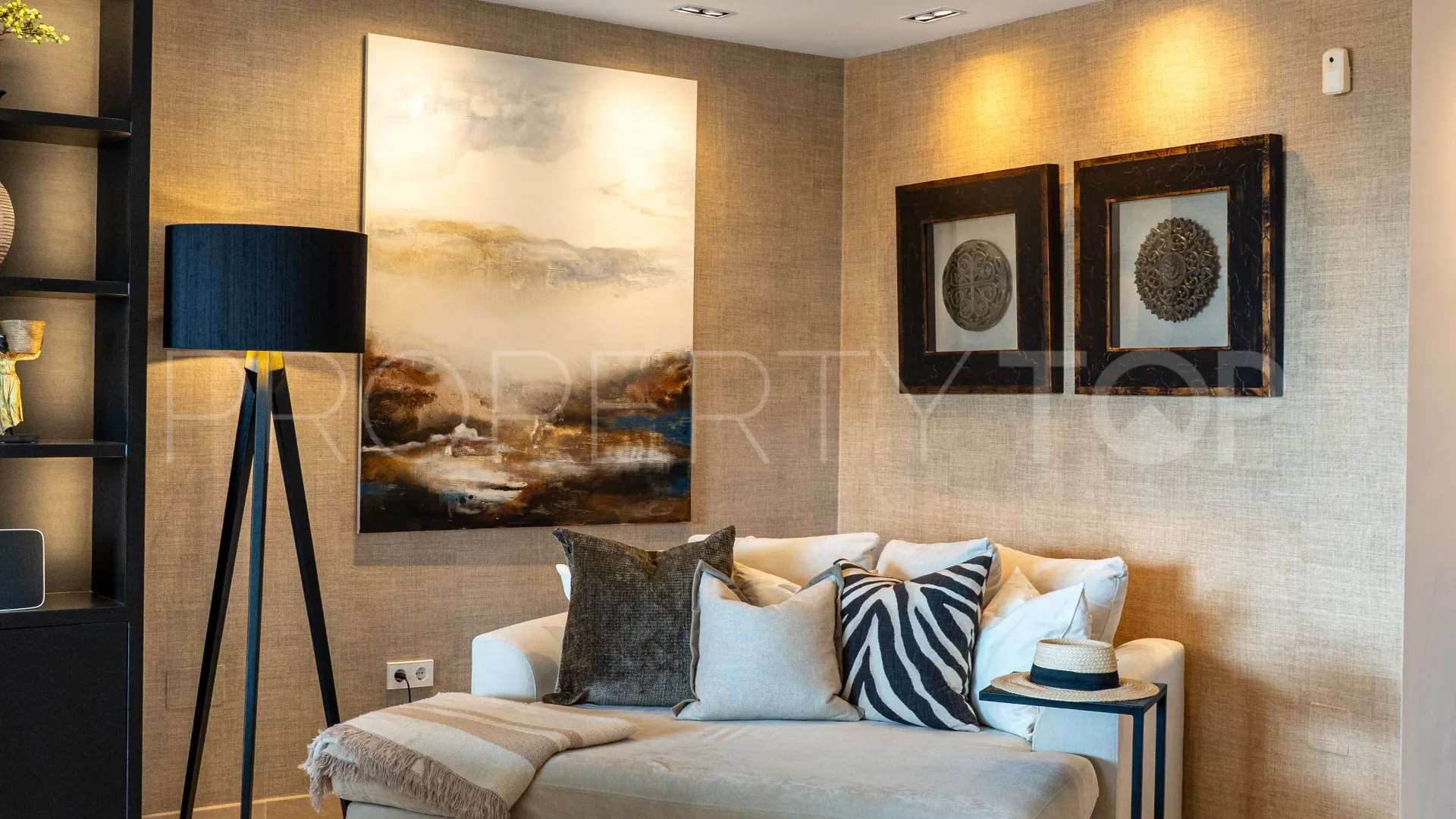 Comprar apartamento de 3 dormitorios en Nueva Andalucia