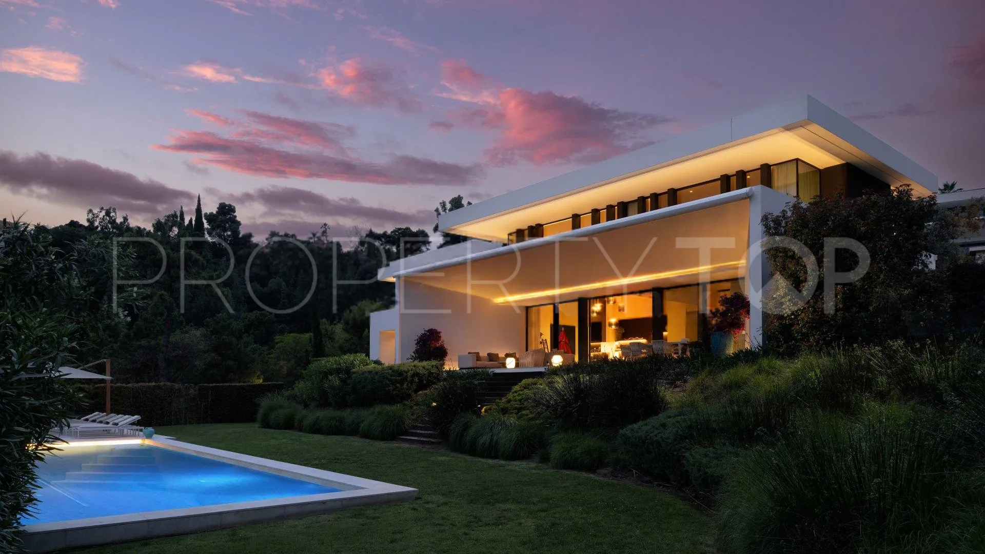 Villa en venta en Benahavis con 5 dormitorios