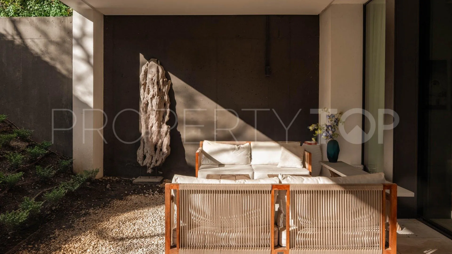 Villa en venta en Benahavis con 5 dormitorios