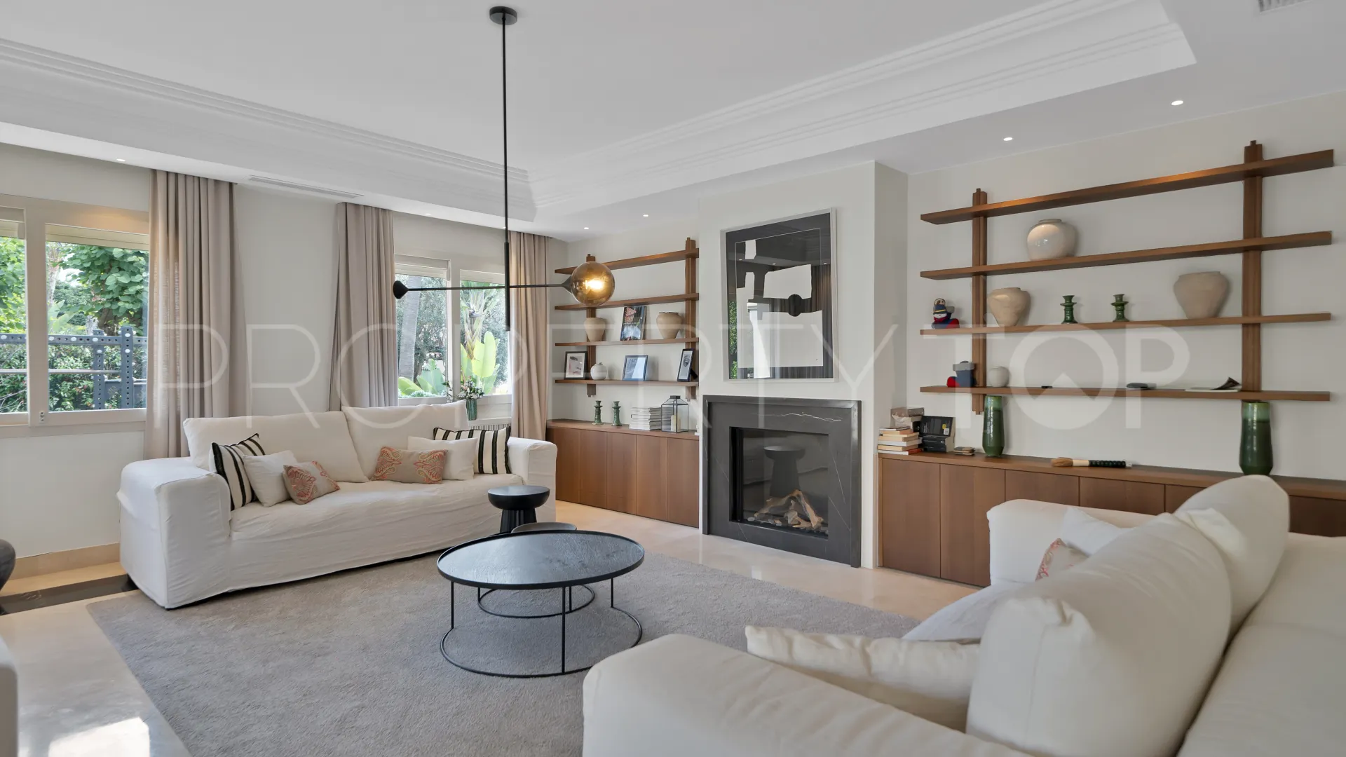 Villa de 7 dormitorios a la venta en Marbella - Puerto Banus