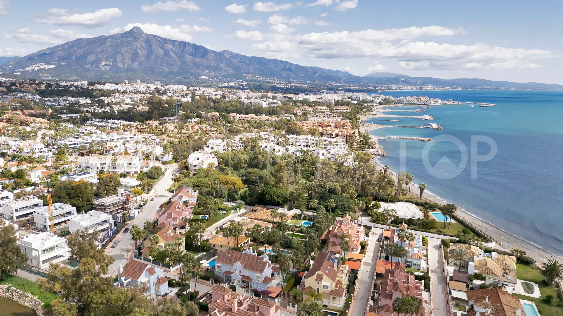 Villa de 7 dormitorios a la venta en Marbella - Puerto Banus