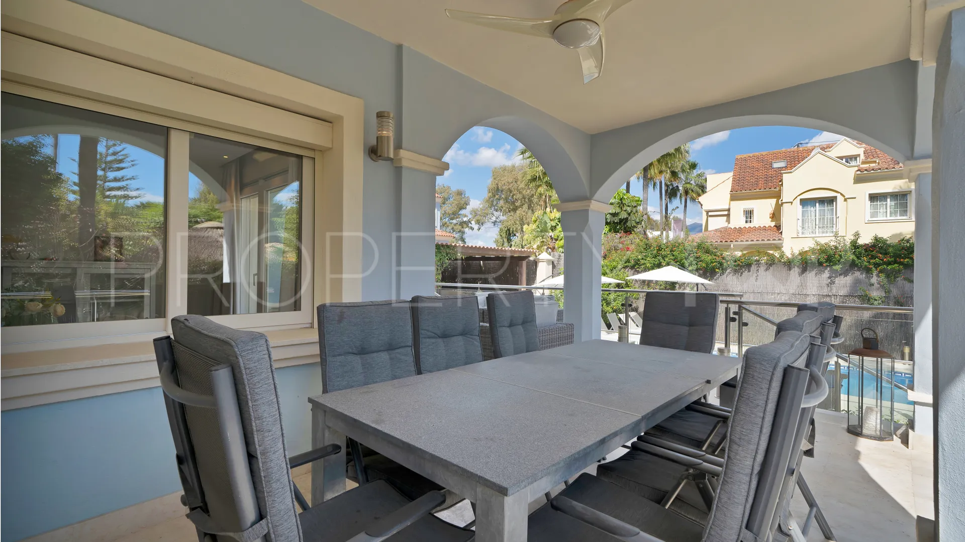 Villa de 7 dormitorios a la venta en Marbella - Puerto Banus