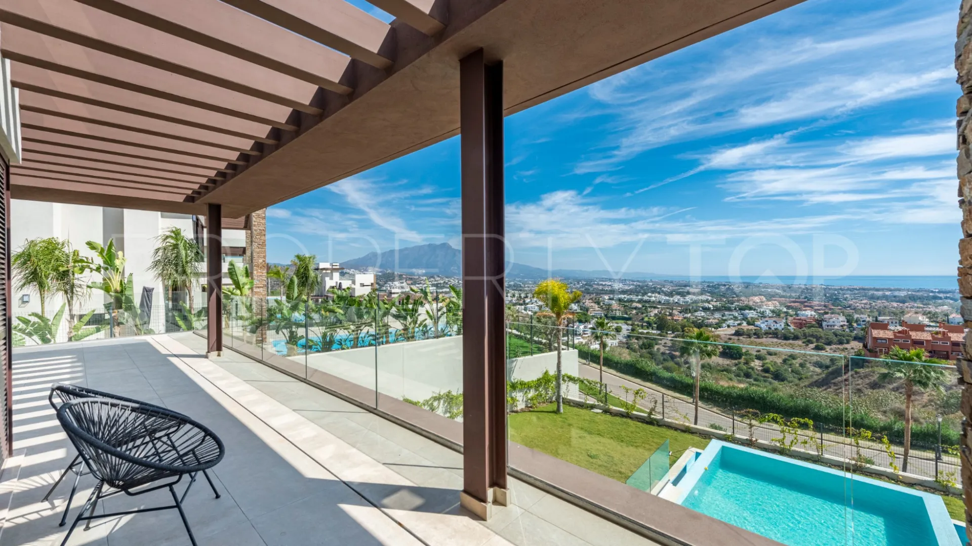 Se vende villa de 5 dormitorios en La Alqueria
