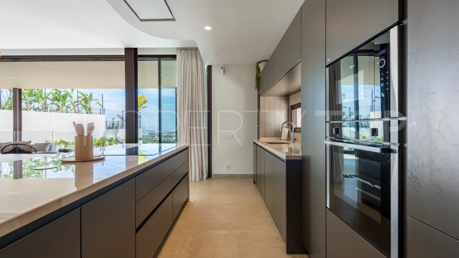 Se vende villa de 5 dormitorios en La Alqueria