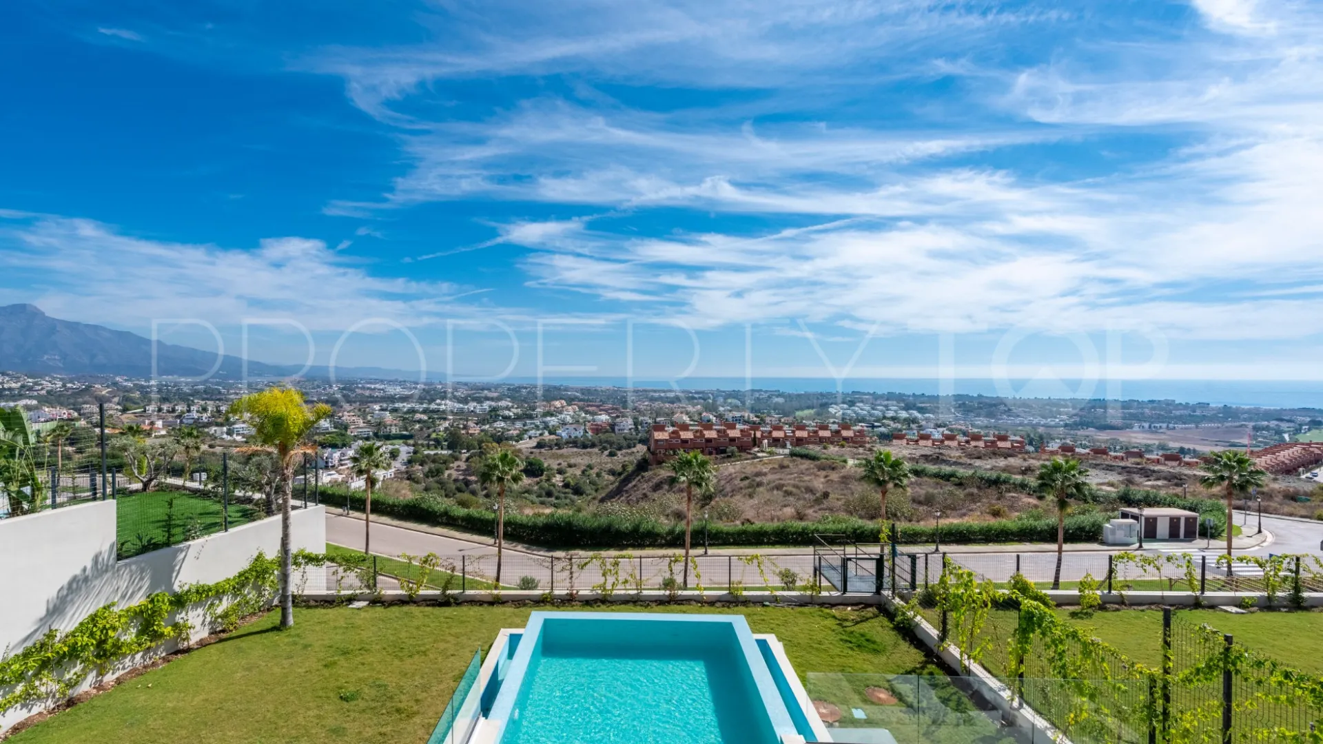 Se vende villa de 5 dormitorios en La Alqueria