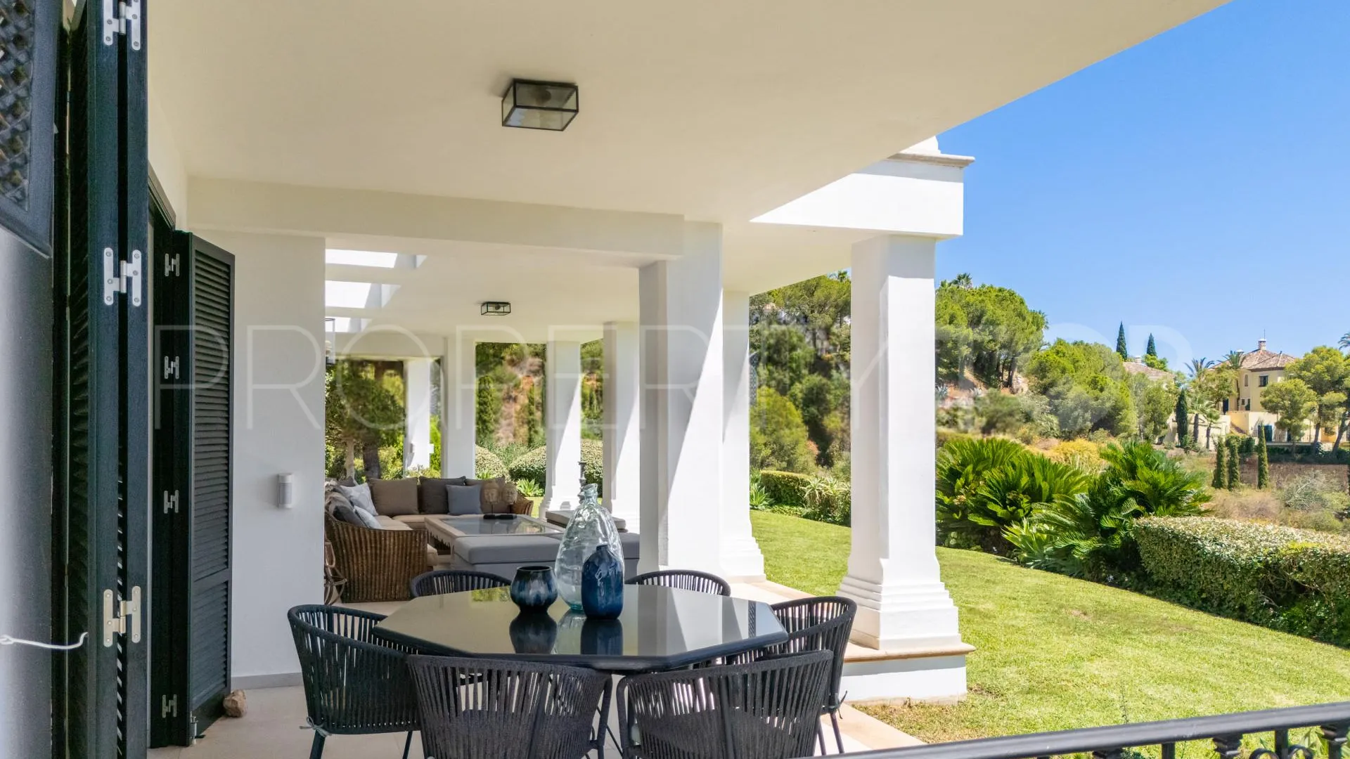 For sale villa with 6 bedrooms in Marbella Hill Club