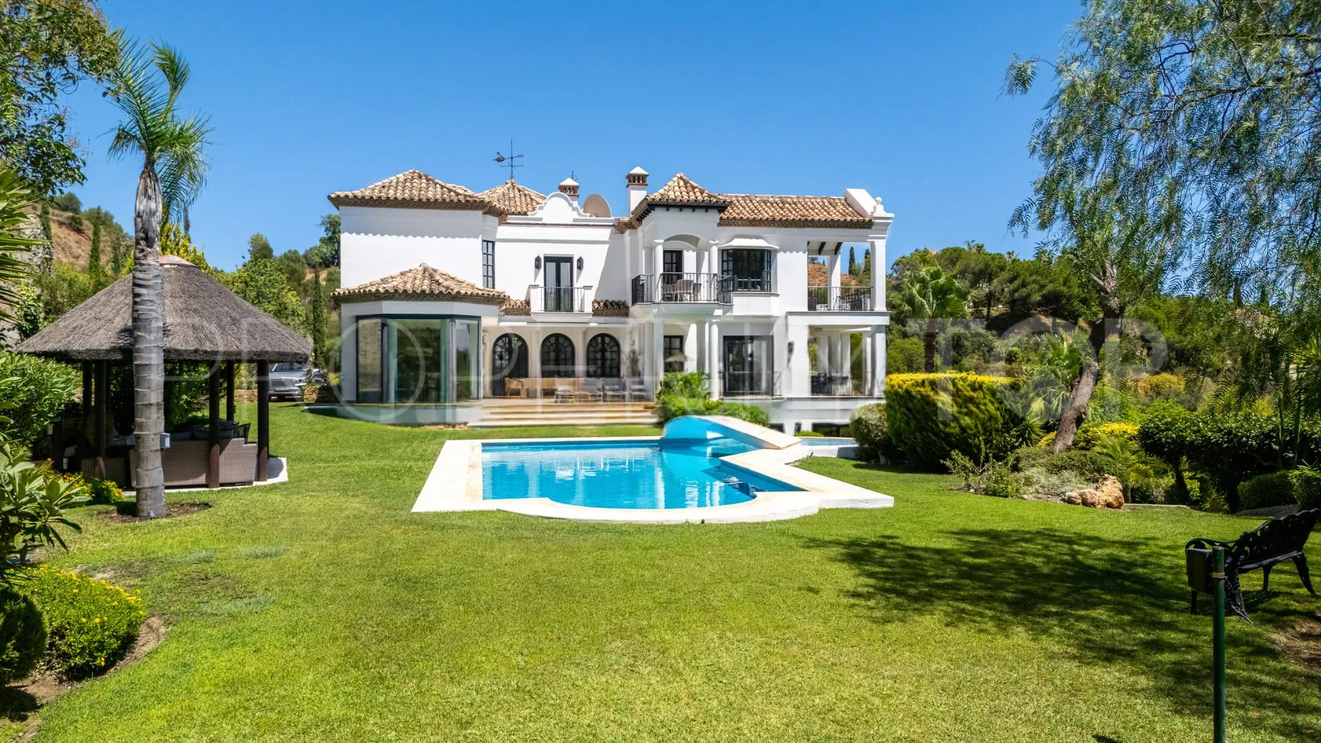 For sale villa with 6 bedrooms in Marbella Hill Club