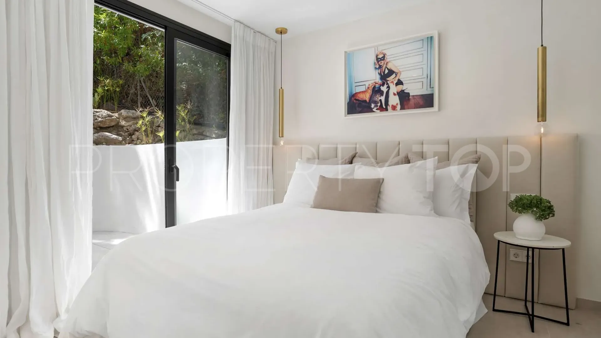 For sale villa in Los Naranjos Hill Club with 4 bedrooms