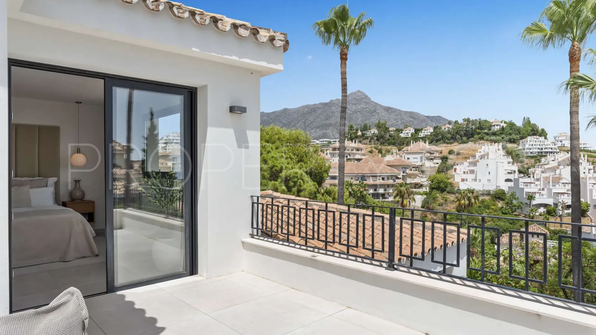 For sale villa in Los Naranjos Hill Club with 4 bedrooms