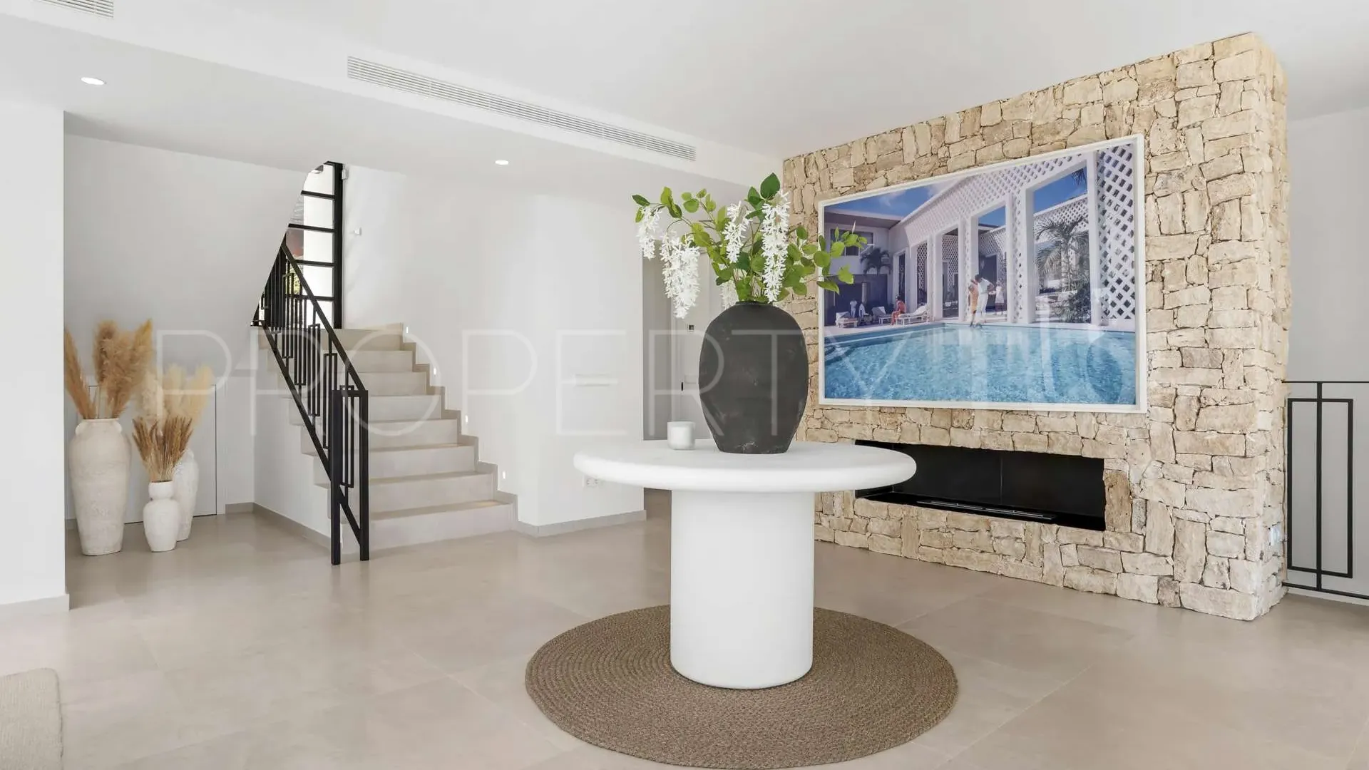 For sale villa in Los Naranjos Hill Club with 4 bedrooms