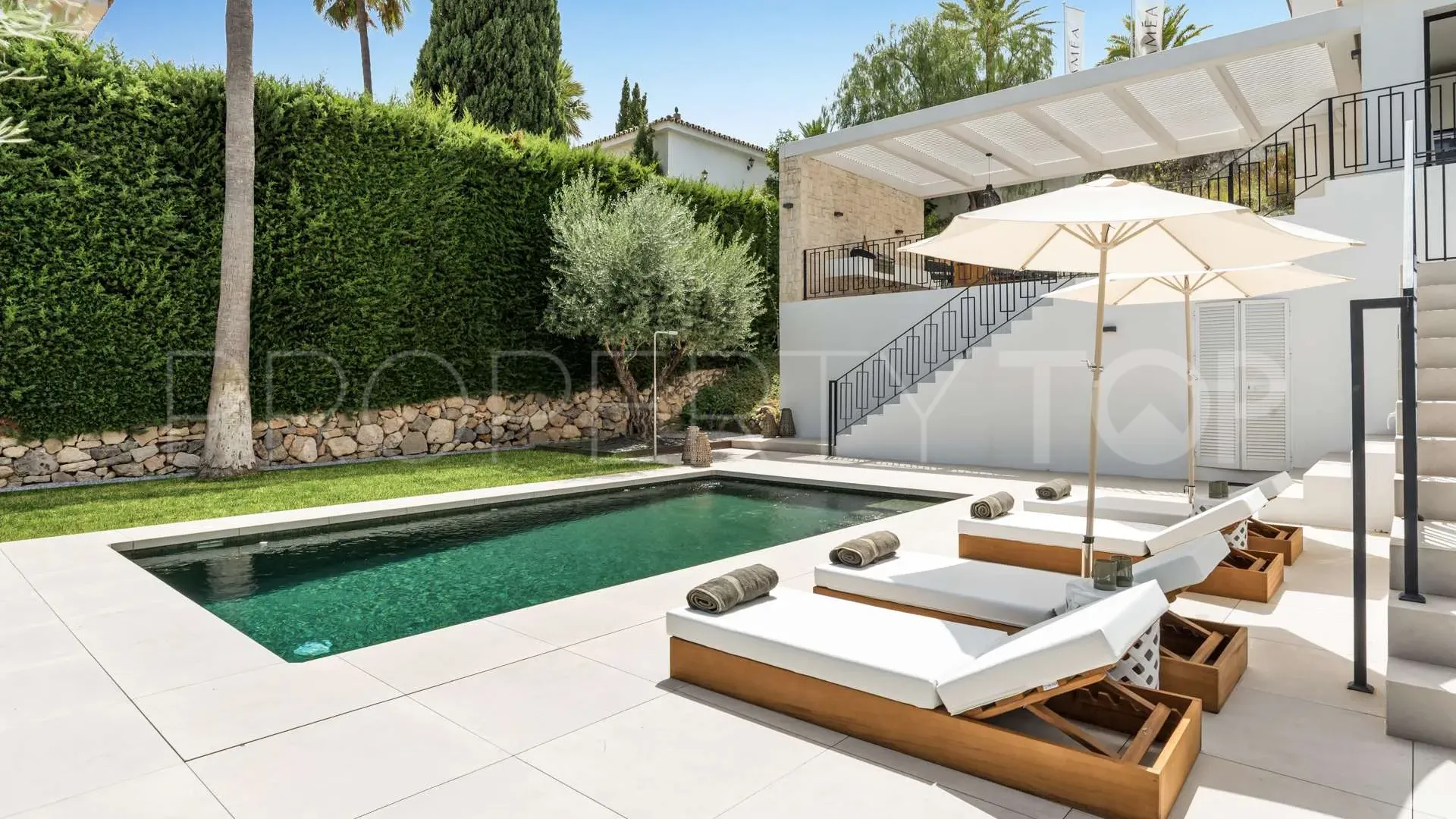 For sale villa in Los Naranjos Hill Club with 4 bedrooms