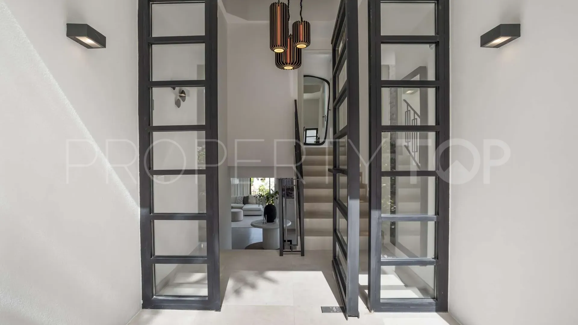 For sale villa in Los Naranjos Hill Club with 4 bedrooms