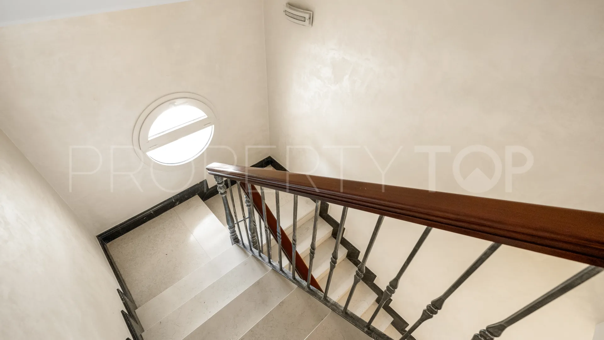 For sale Cortijo Blanco 5 bedrooms villa