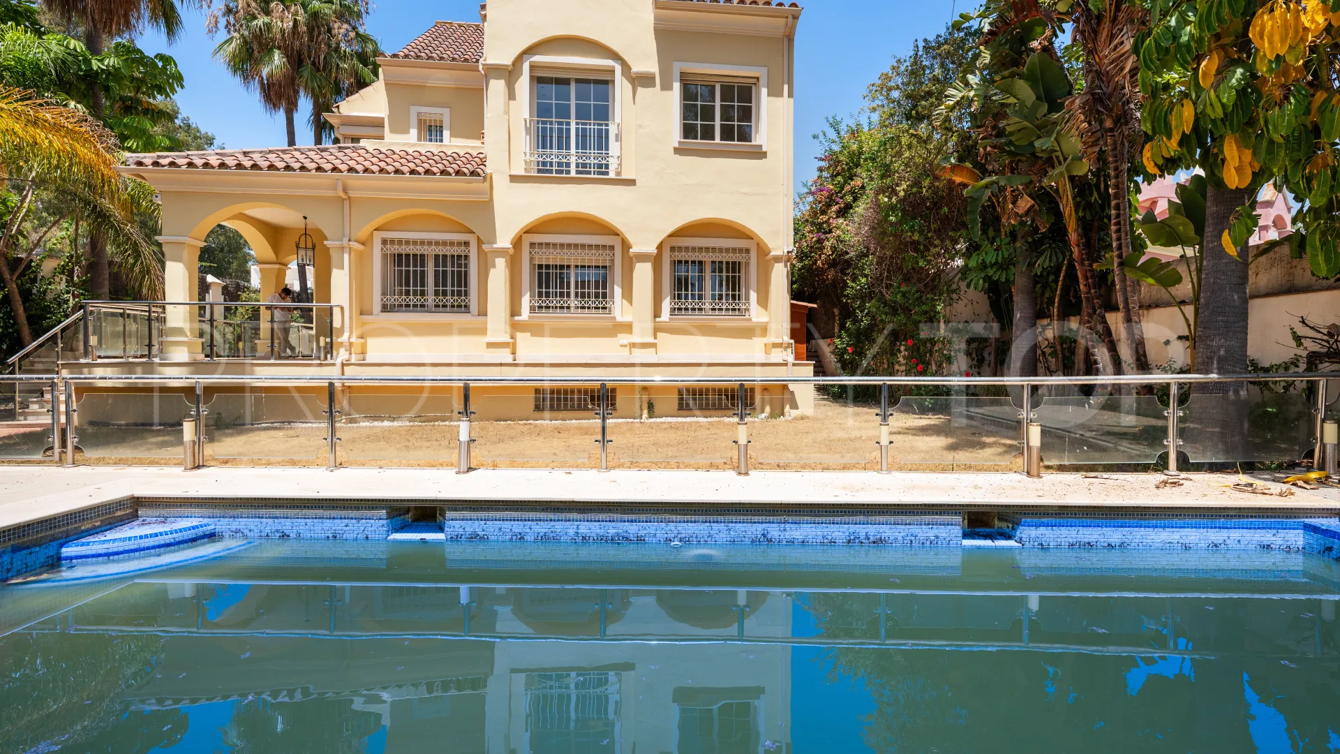 For sale Cortijo Blanco 5 bedrooms villa