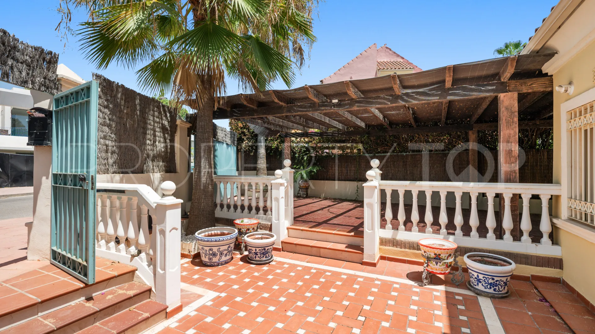 For sale Cortijo Blanco 5 bedrooms villa