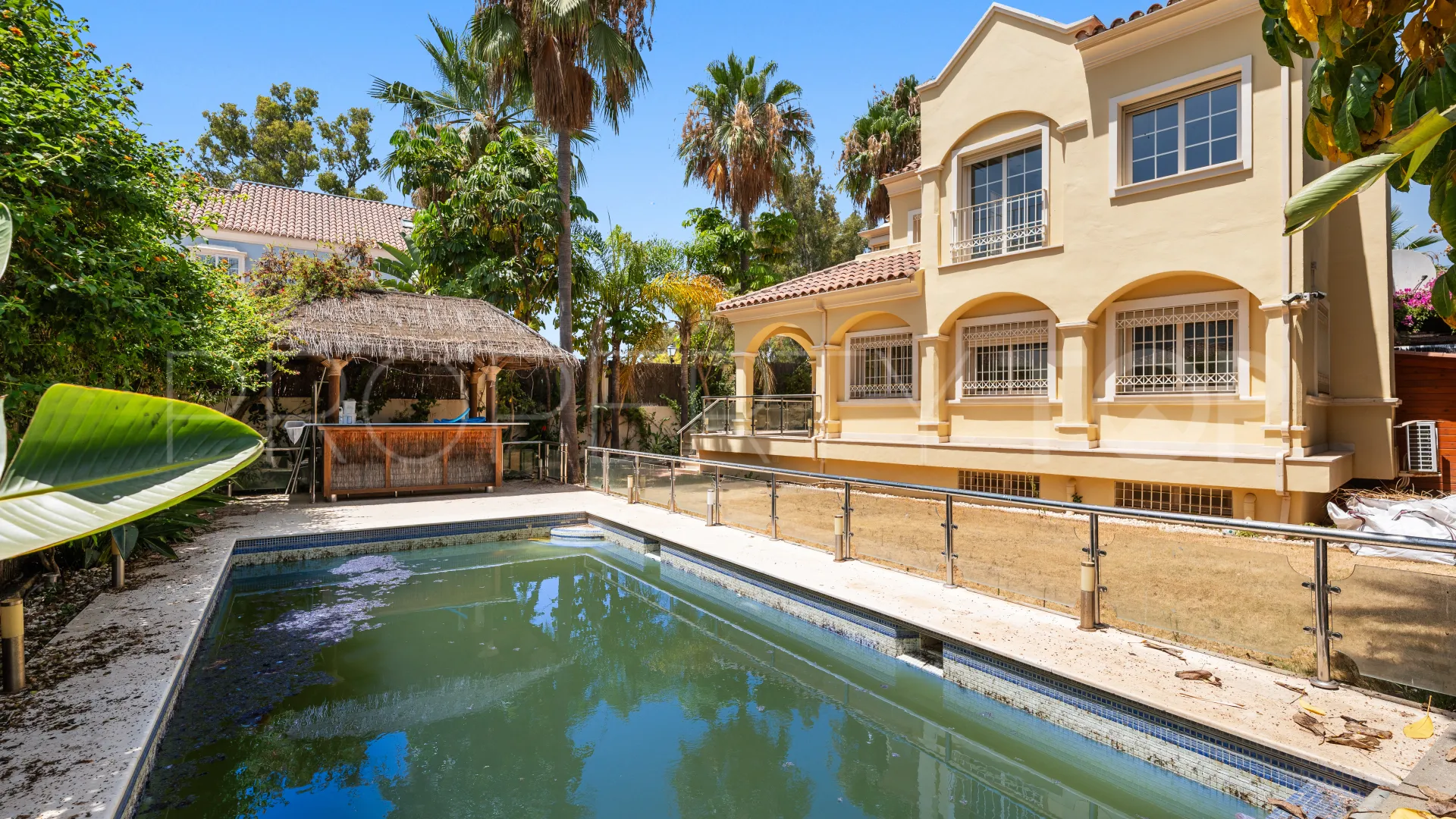 For sale Cortijo Blanco 5 bedrooms villa