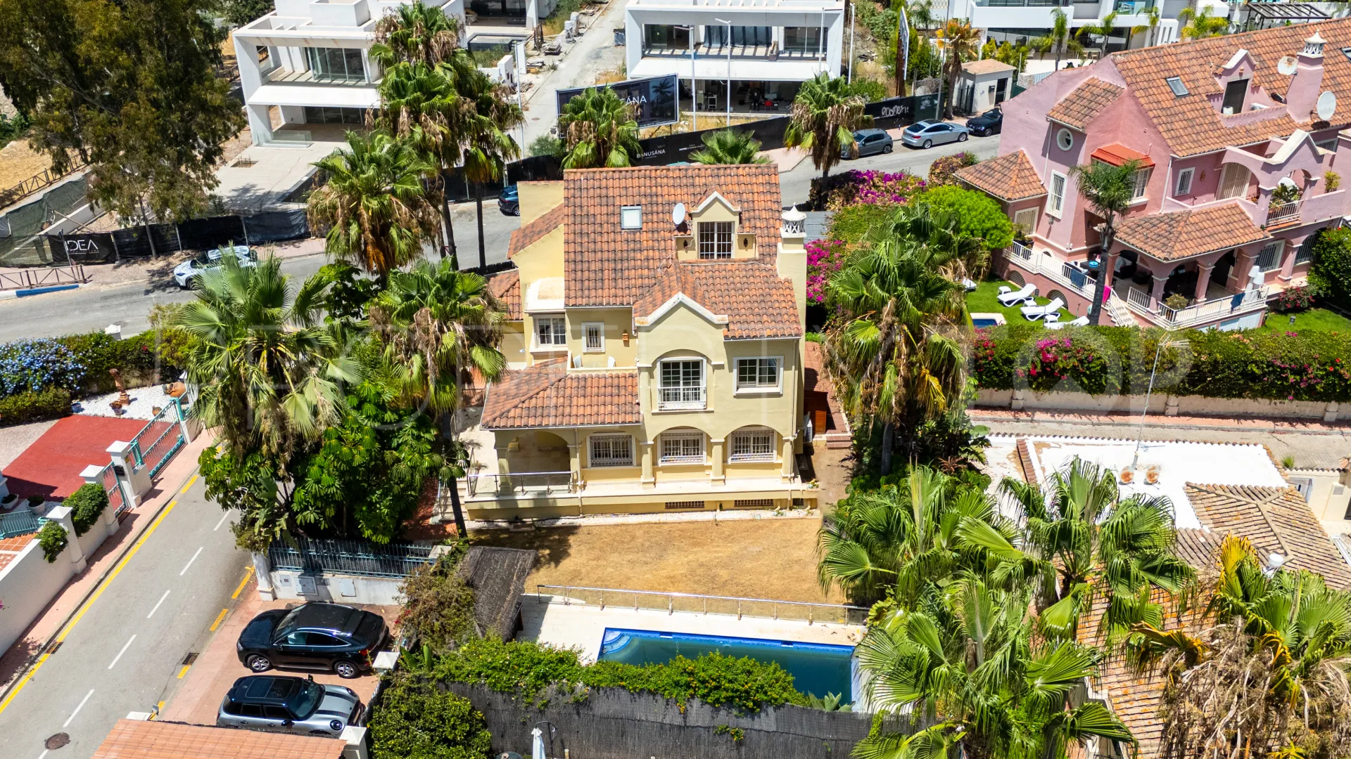 For sale Cortijo Blanco 5 bedrooms villa