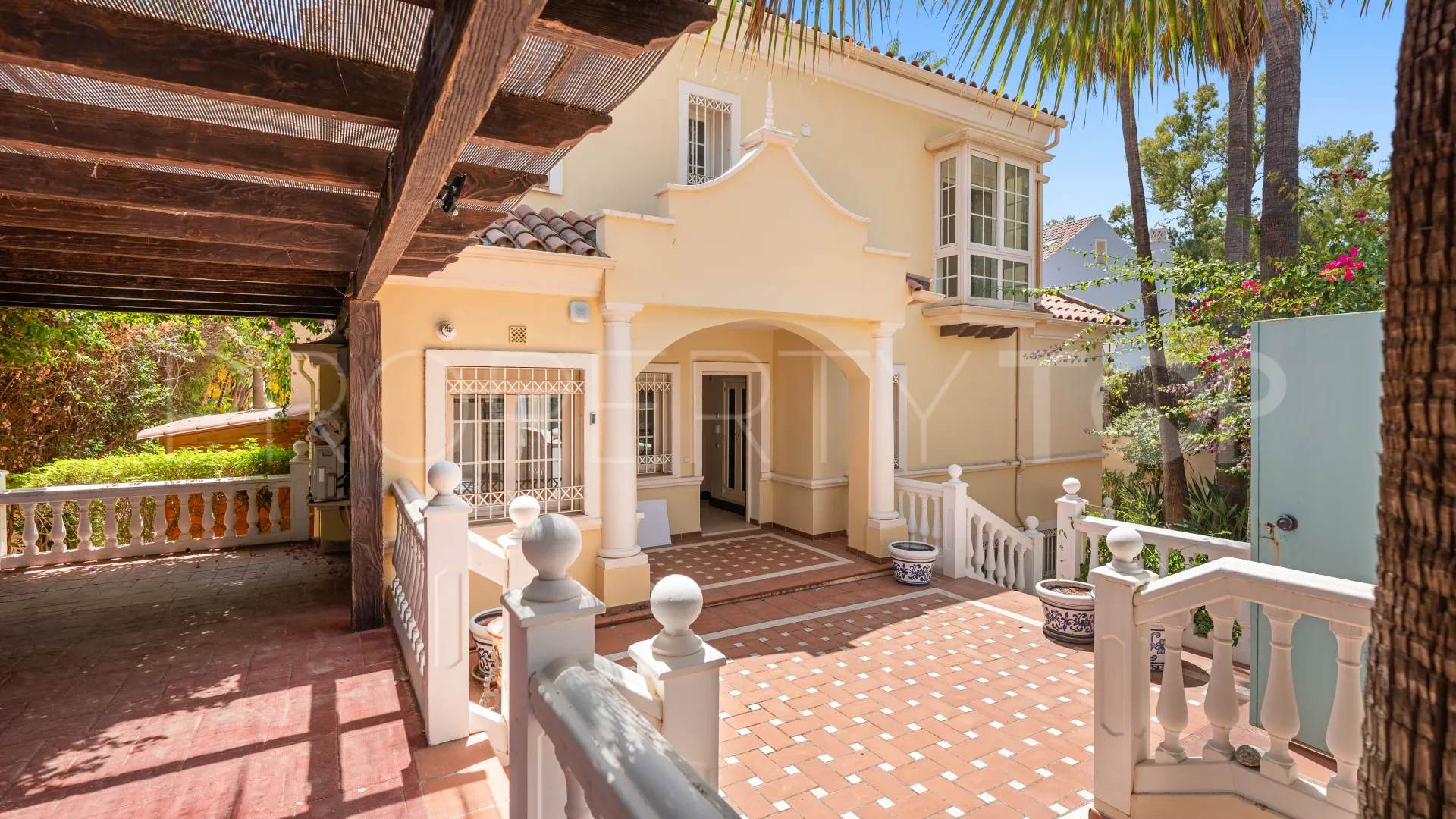 For sale Cortijo Blanco 5 bedrooms villa