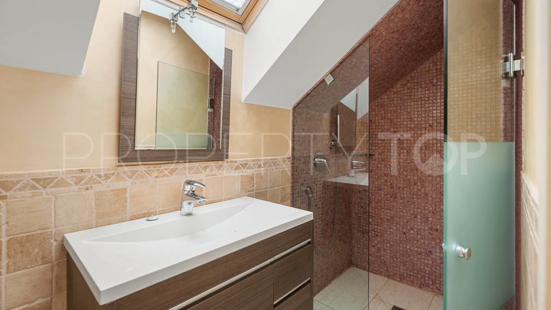 For sale Cortijo Blanco 5 bedrooms villa