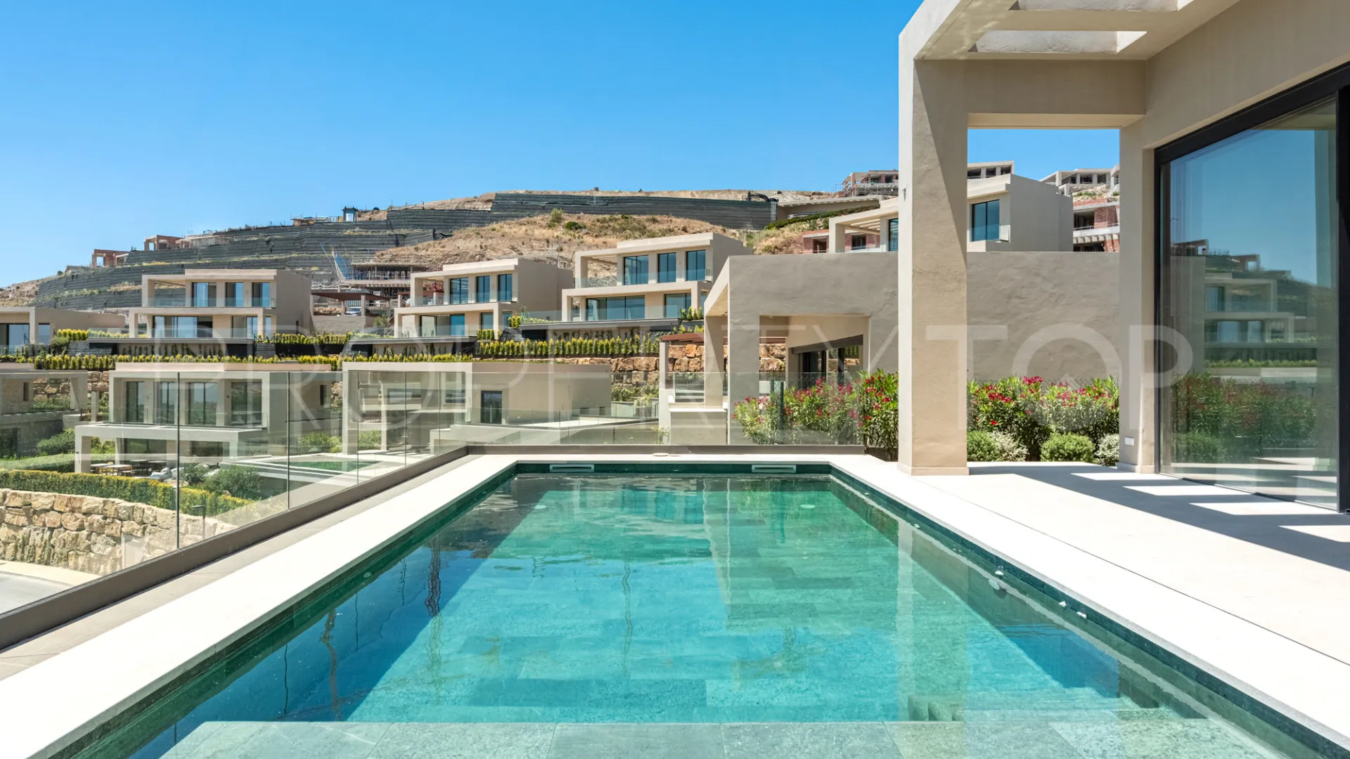 3 bedrooms villa for sale in Benahavis