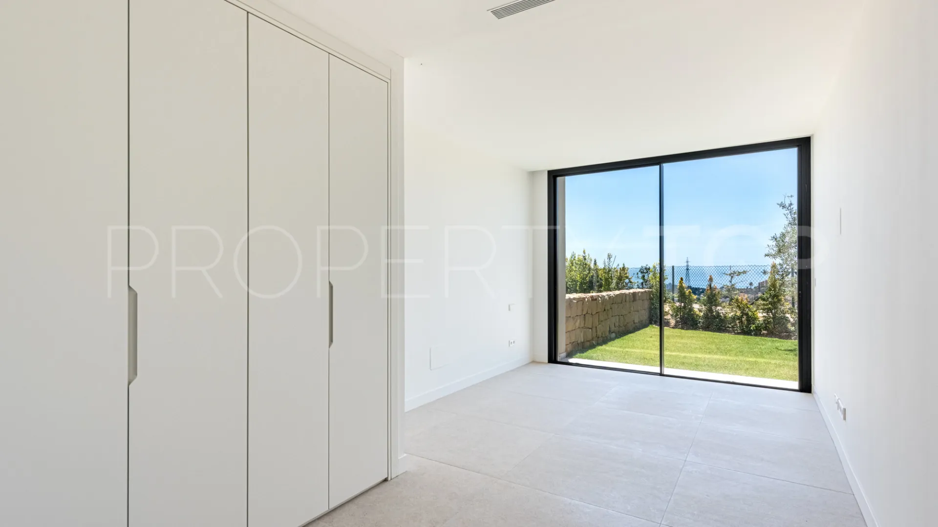 3 bedrooms villa for sale in Benahavis