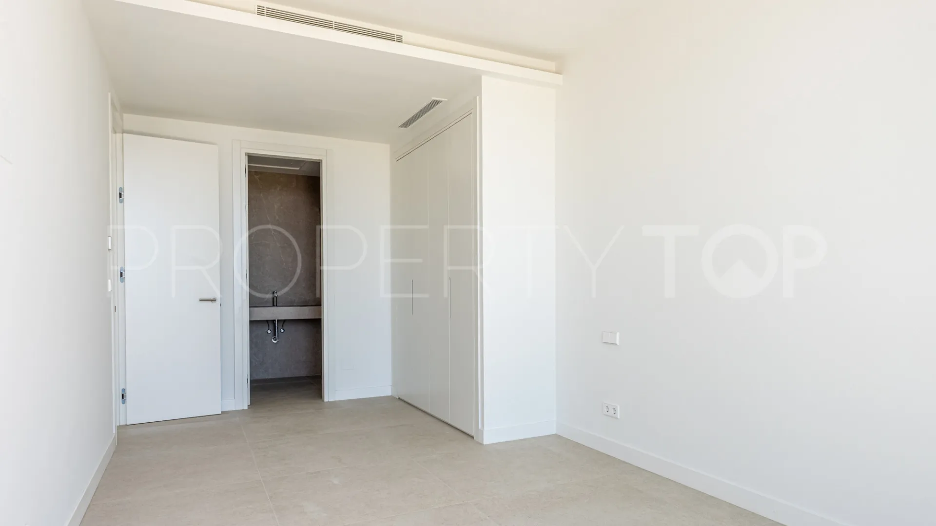 3 bedrooms villa for sale in Benahavis