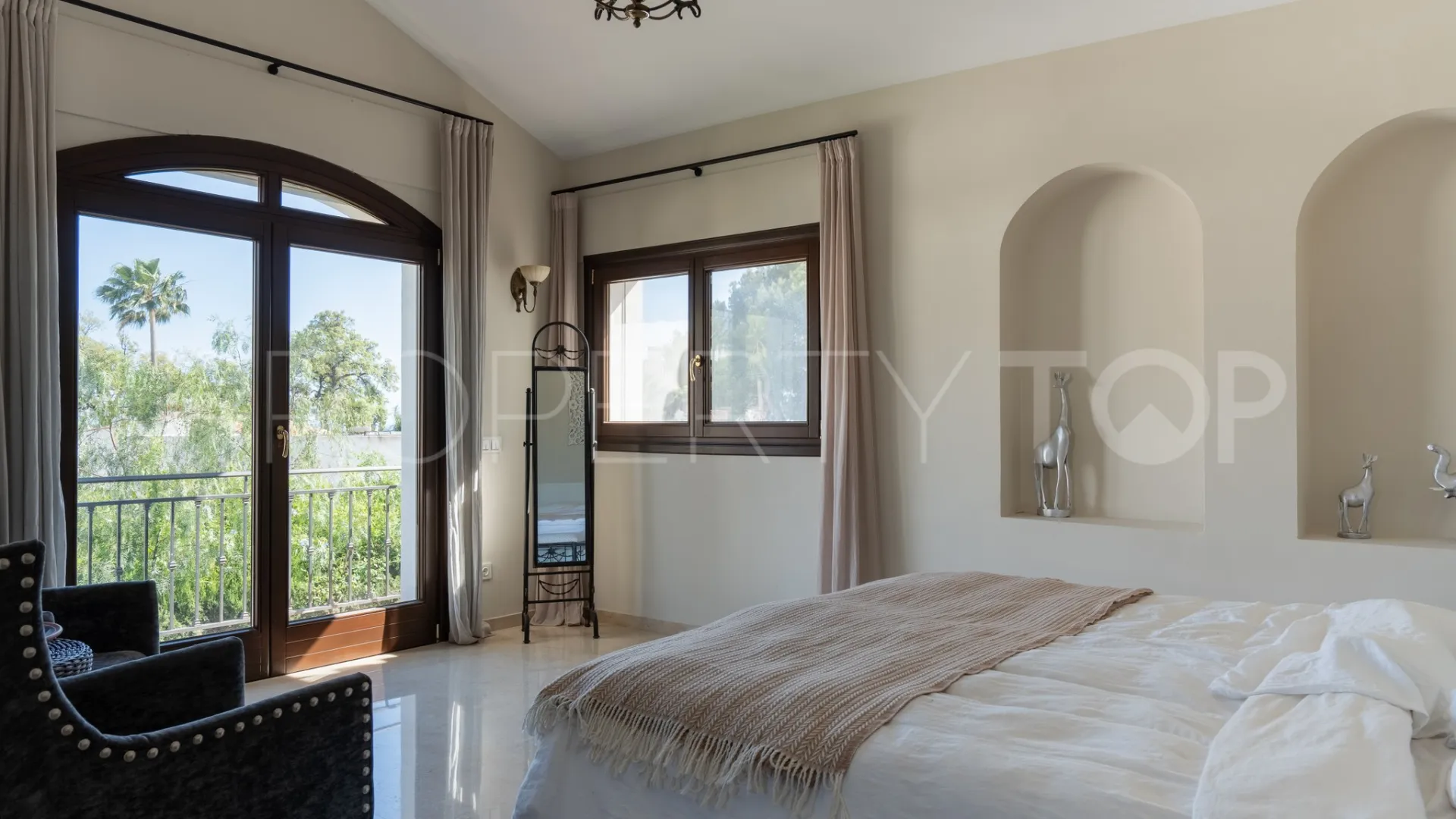 Villa for sale in El Rosario with 4 bedrooms