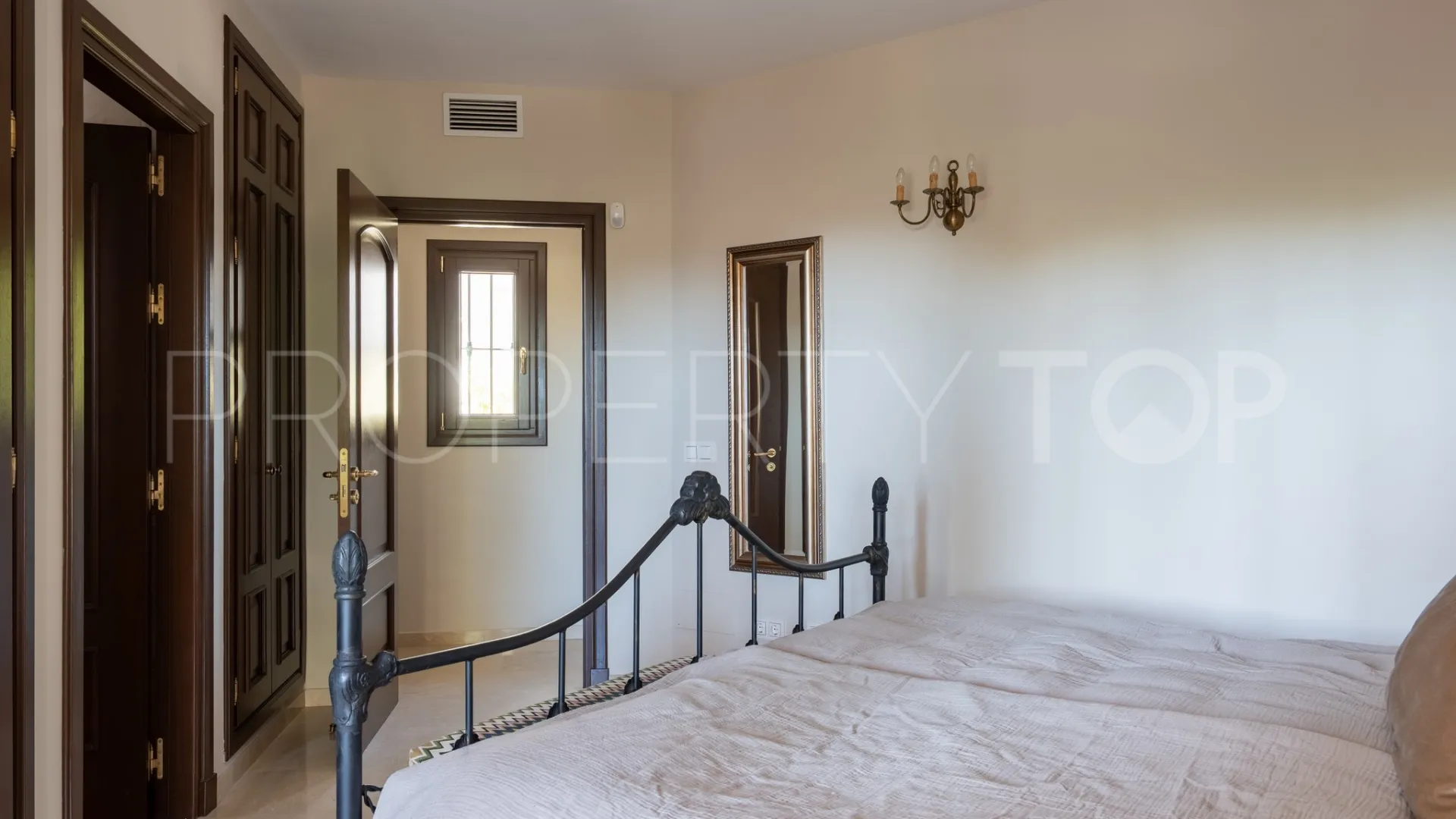 Villa for sale in El Rosario with 4 bedrooms