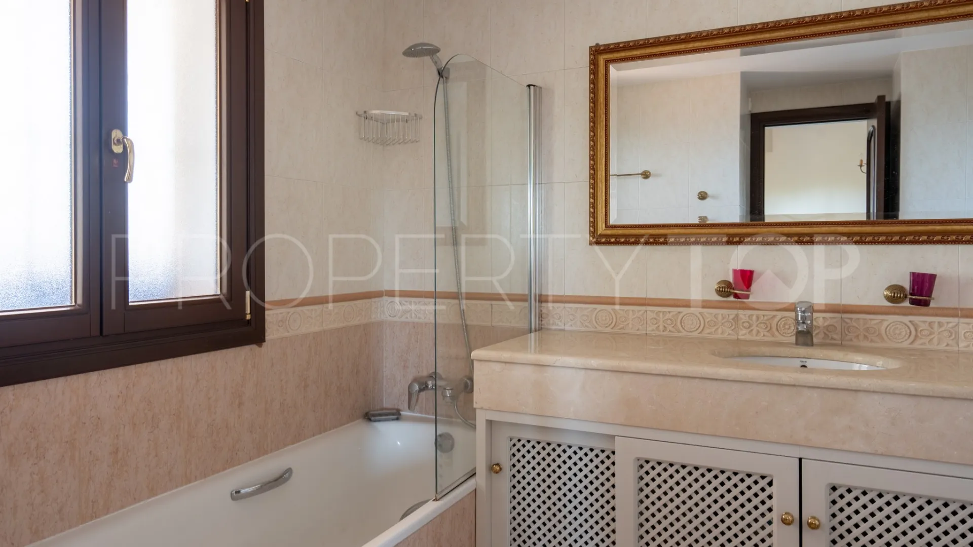 Villa for sale in El Rosario with 4 bedrooms