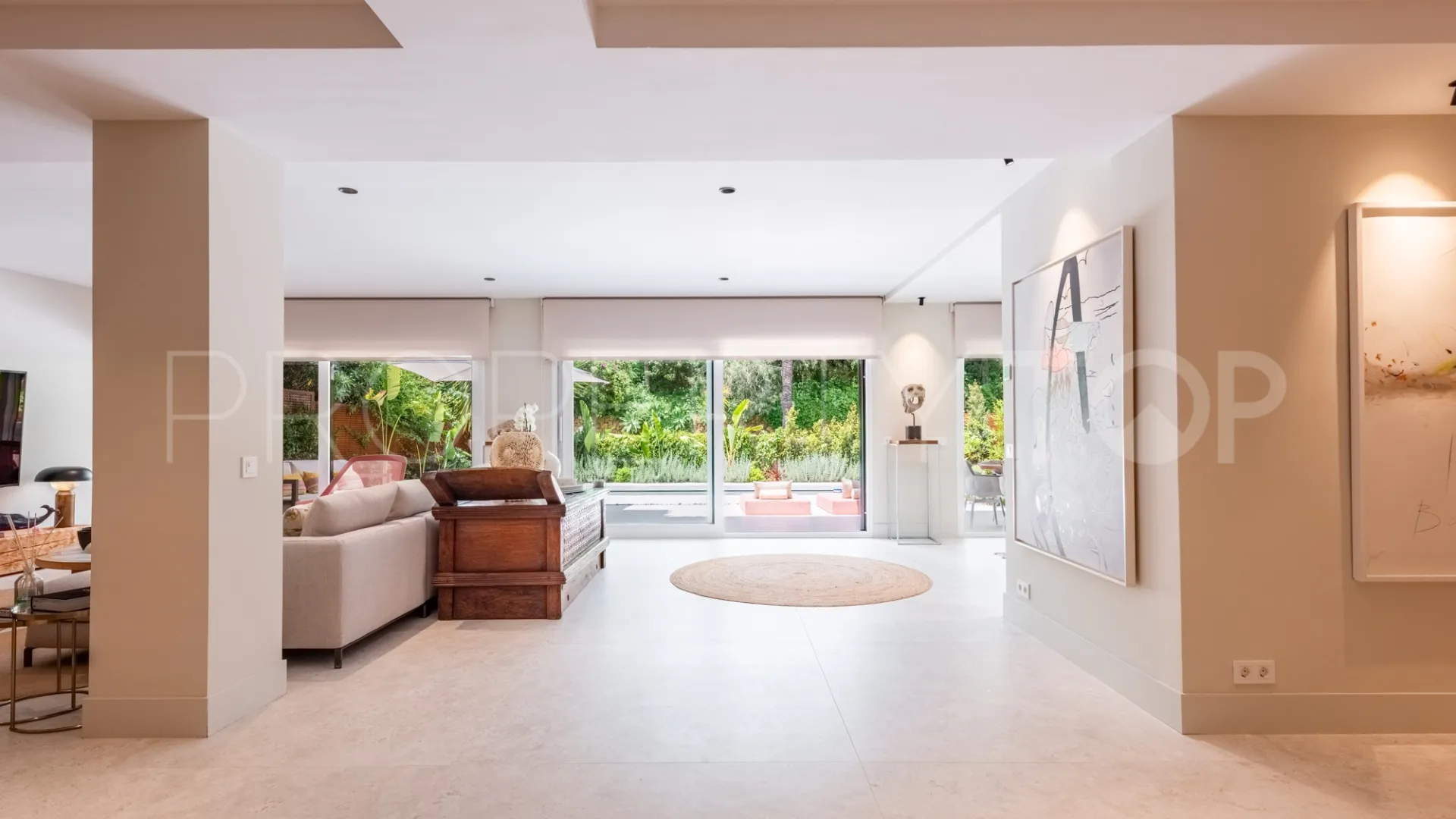 Marbella Golden Mile, duplex planta baja en venta con 3 dormitorios