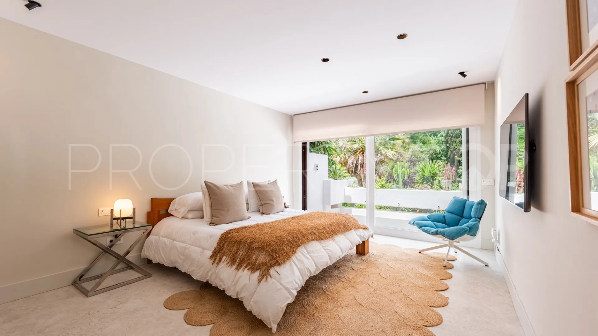 For sale Marbella Golden Mile ground floor duplex with 3 bedrooms