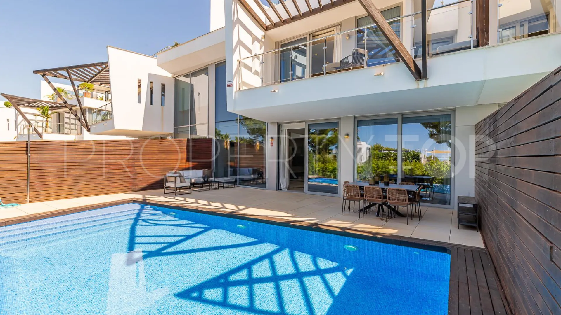For sale town house in Sierra Blanca