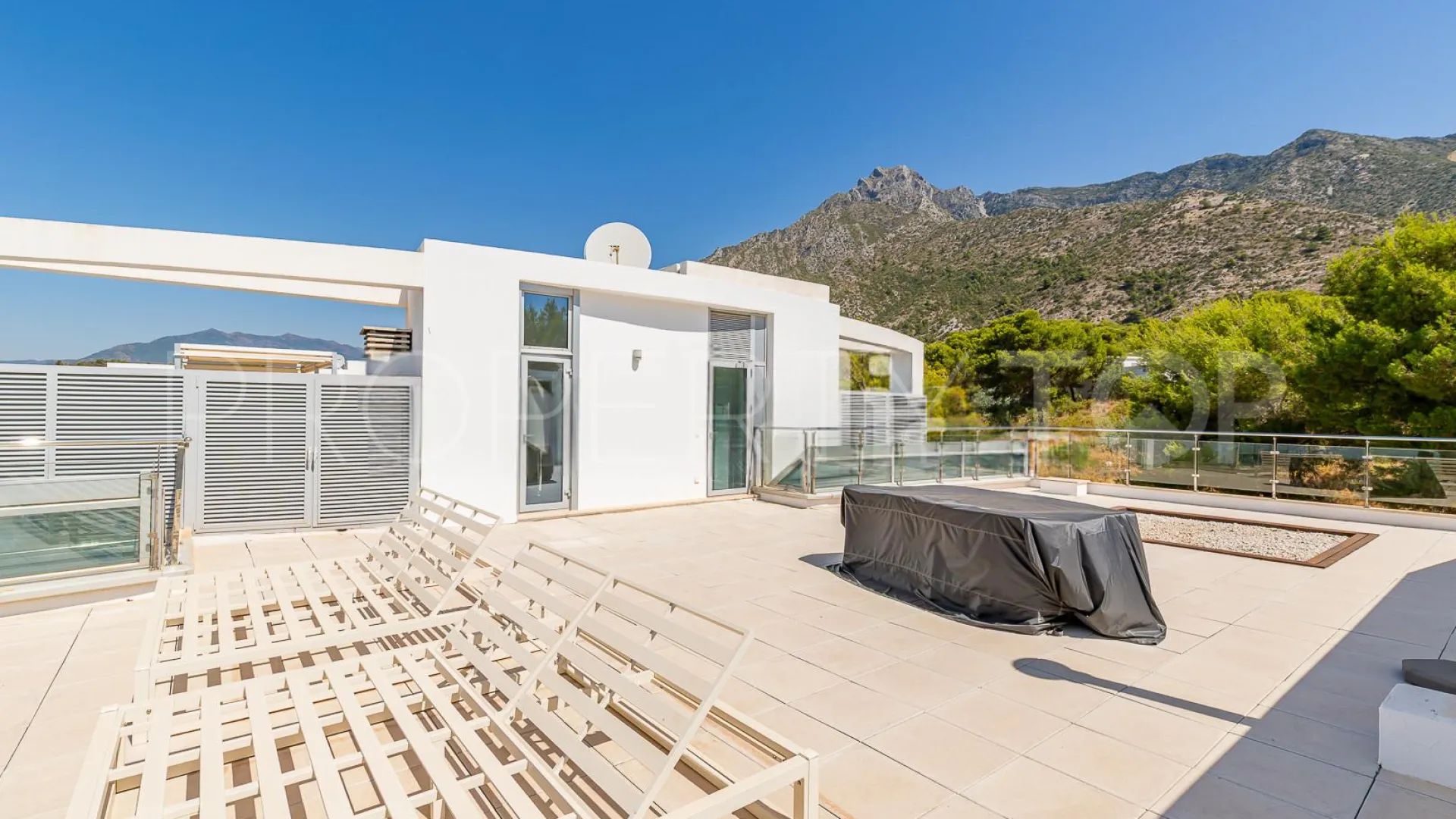 For sale town house in Sierra Blanca