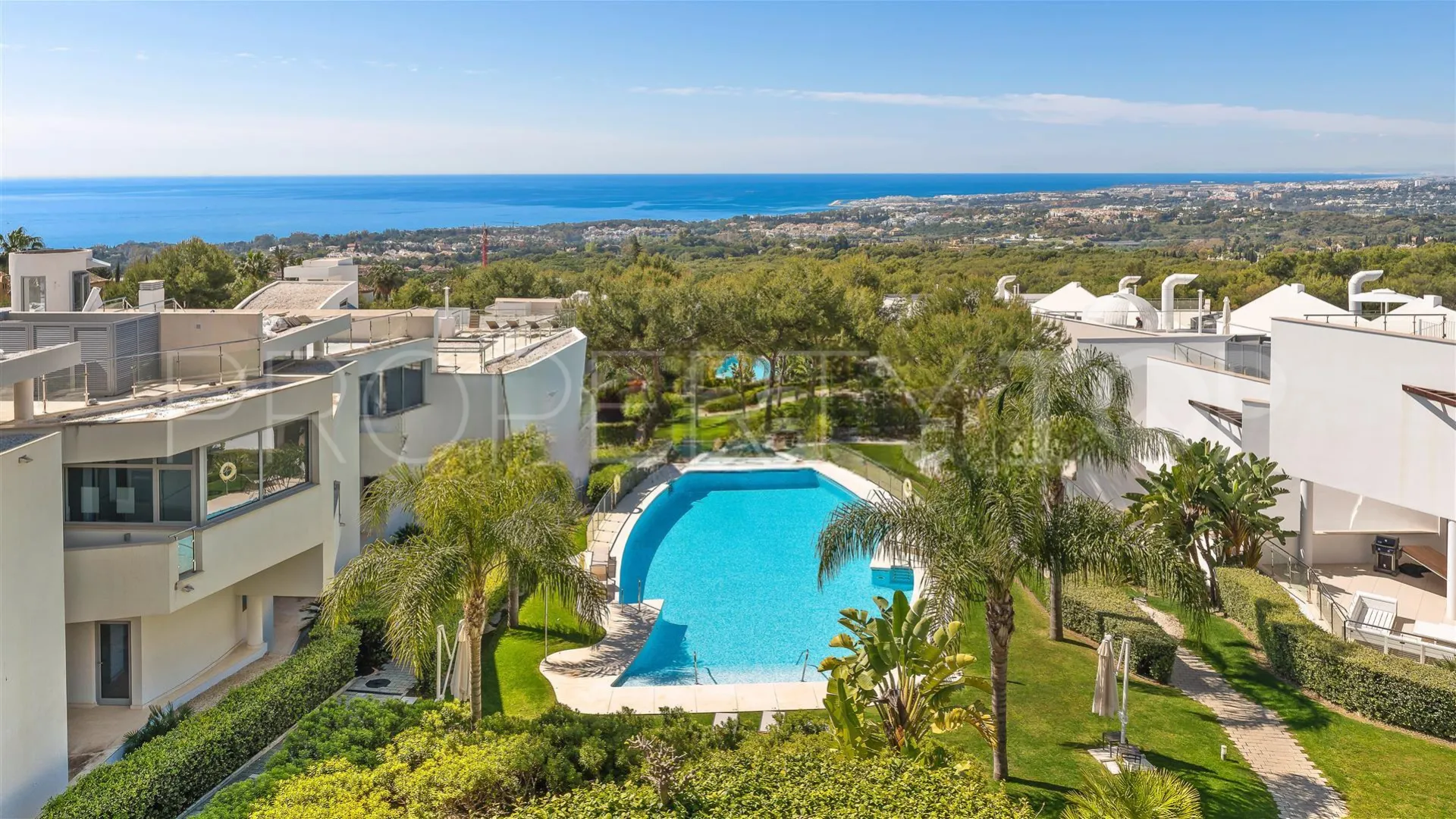For sale town house in Sierra Blanca