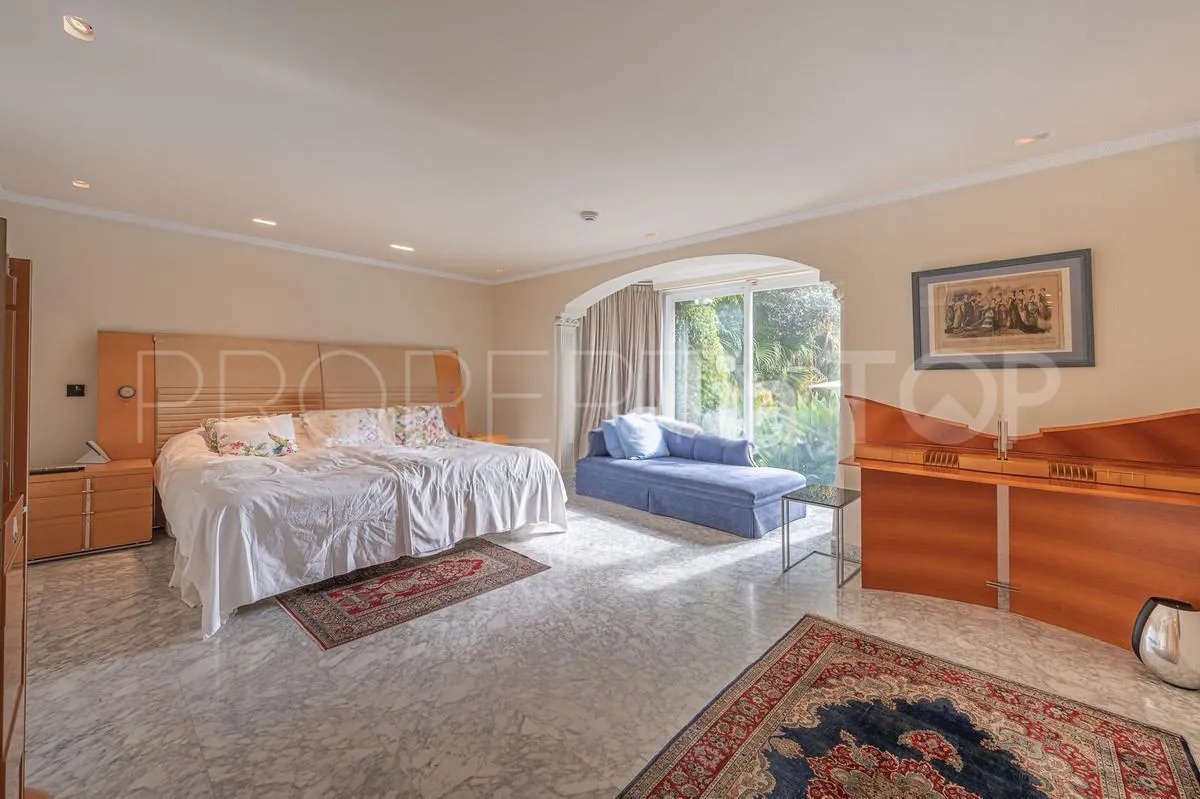 For sale villa with 4 bedrooms in Nagüeles