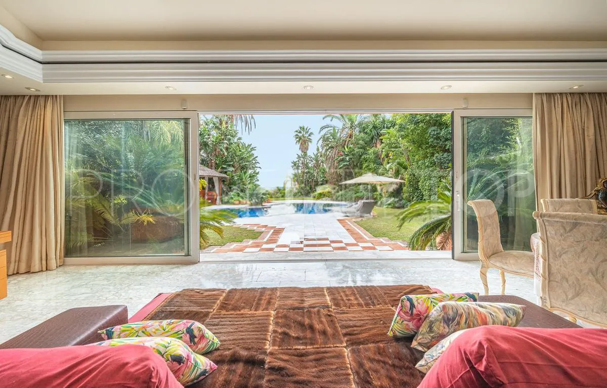 For sale villa with 4 bedrooms in Nagüeles