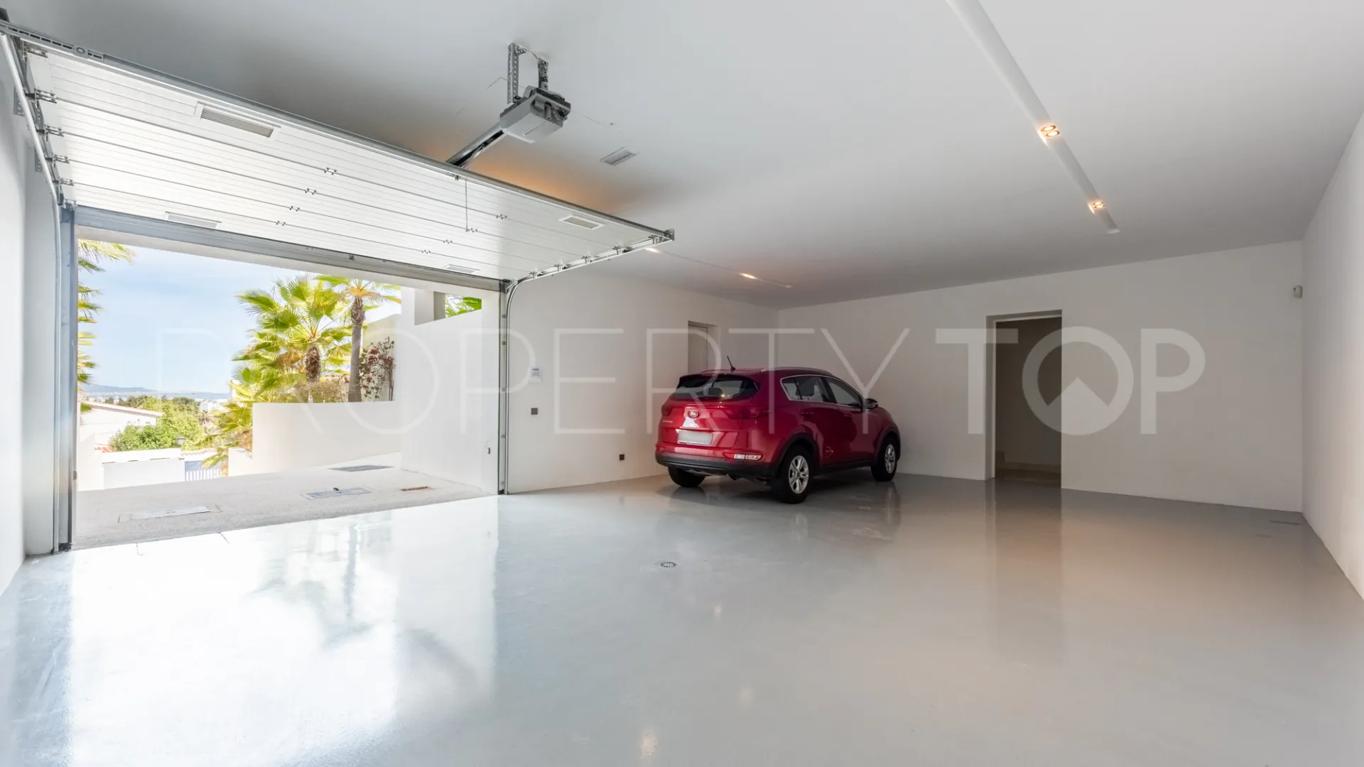 For sale Nueva Andalucia villa