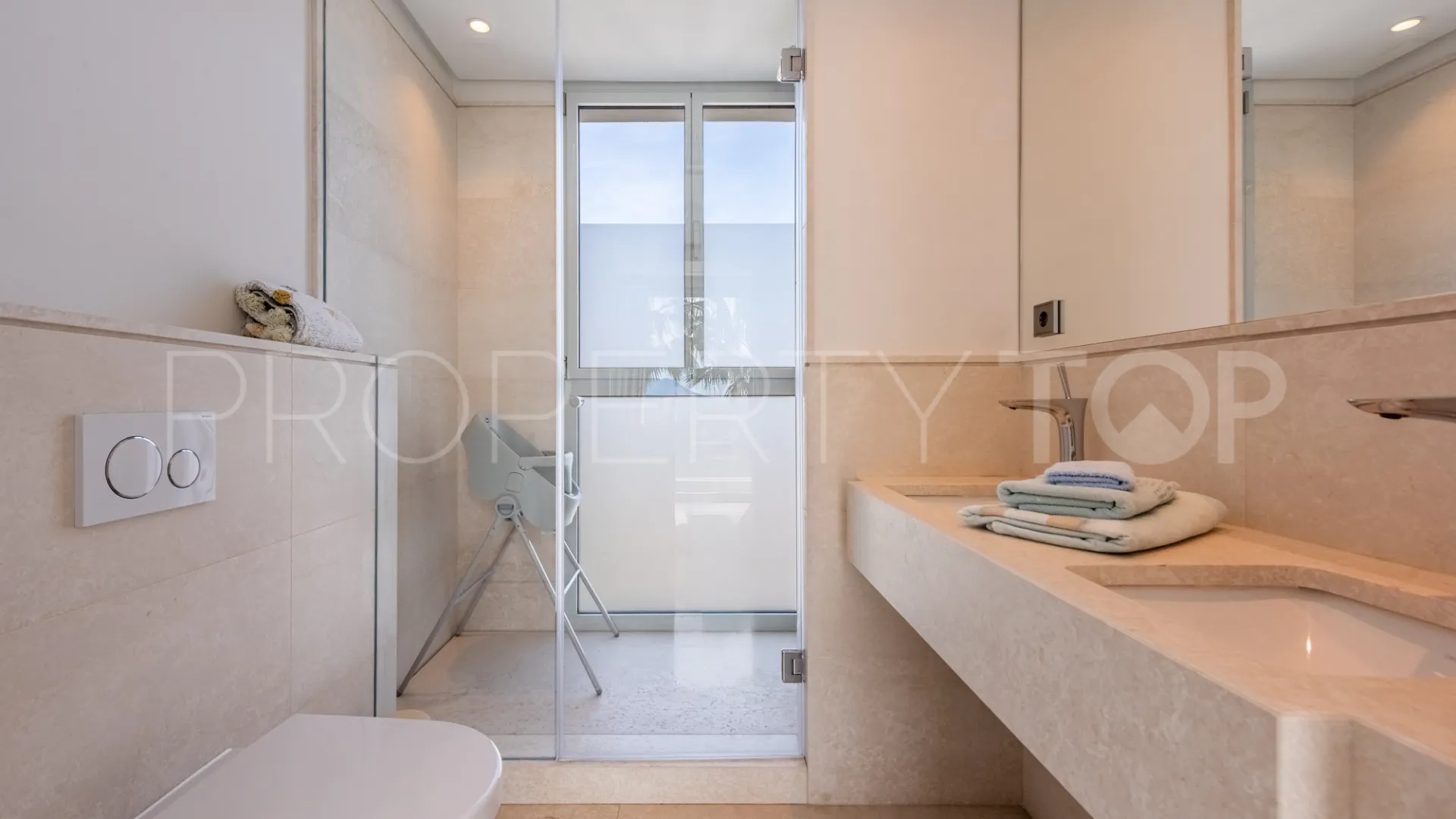 For sale Nueva Andalucia villa