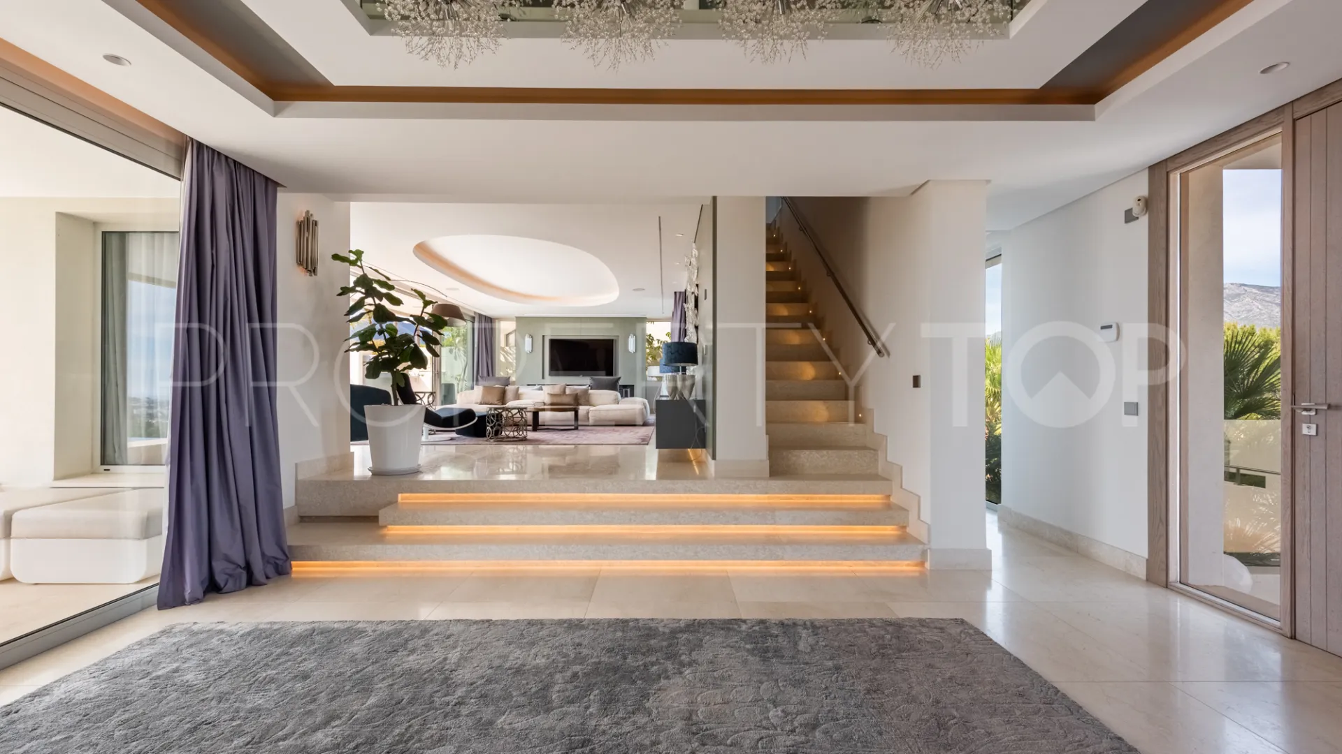 For sale Nueva Andalucia villa