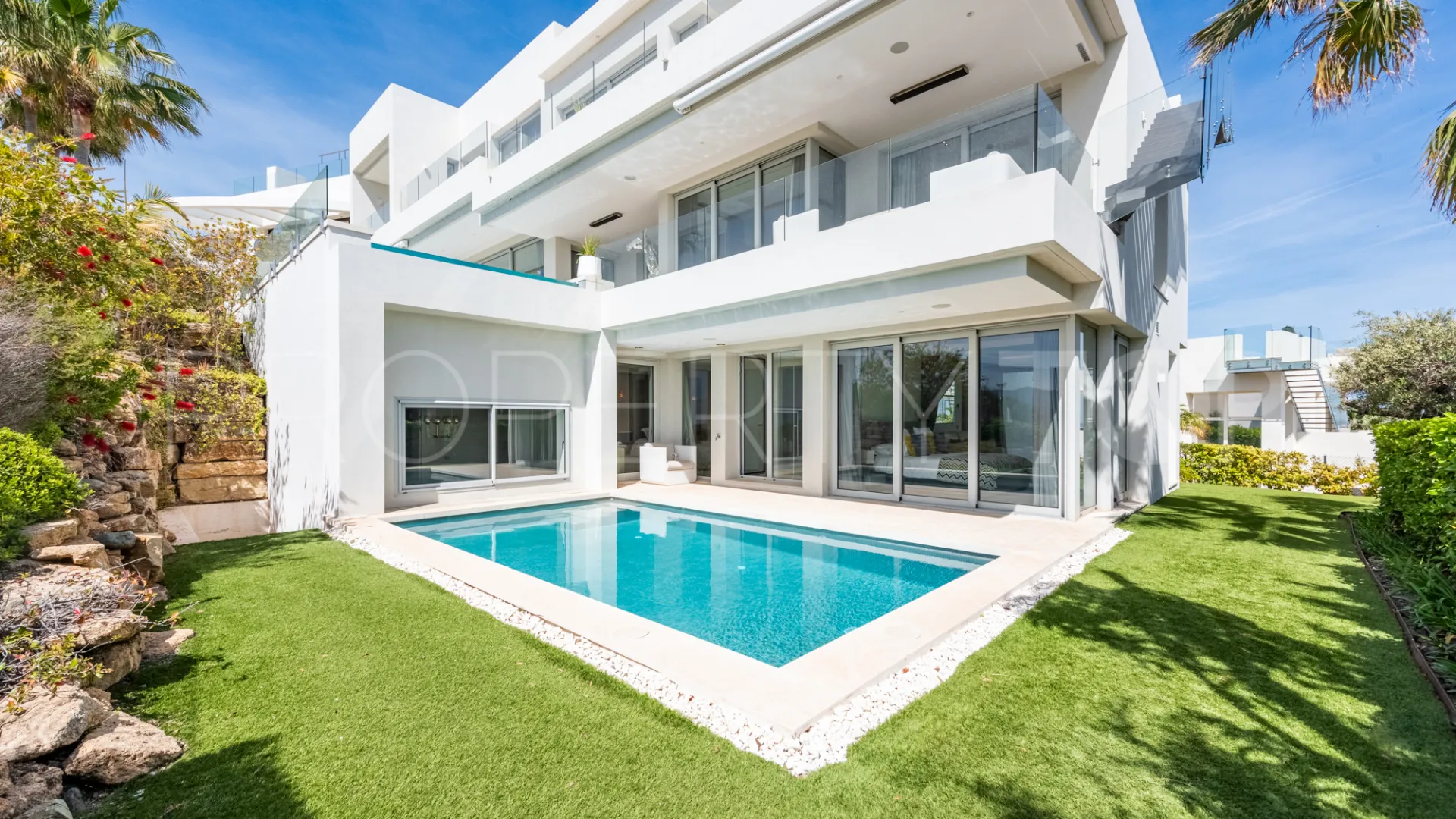 For sale Nueva Andalucia villa