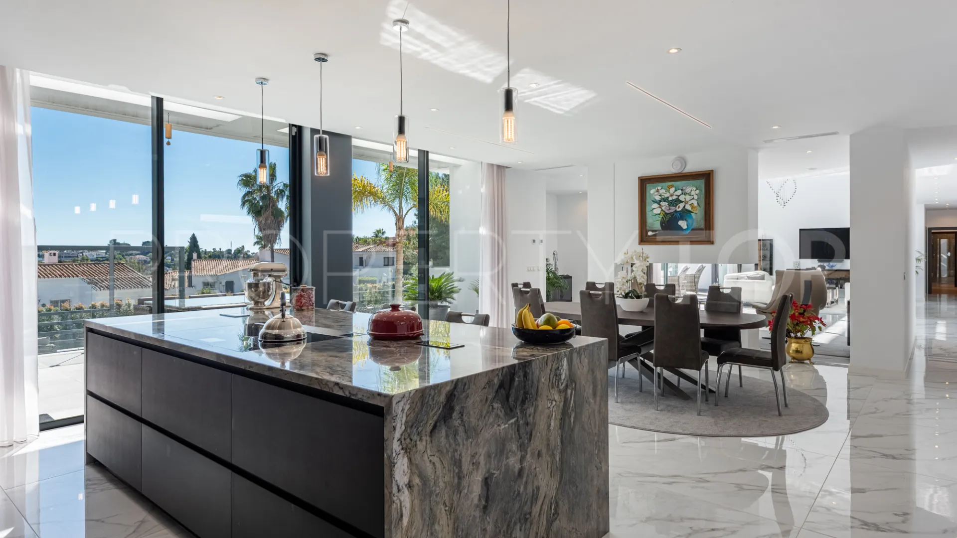 For sale villa in Paraiso Alto