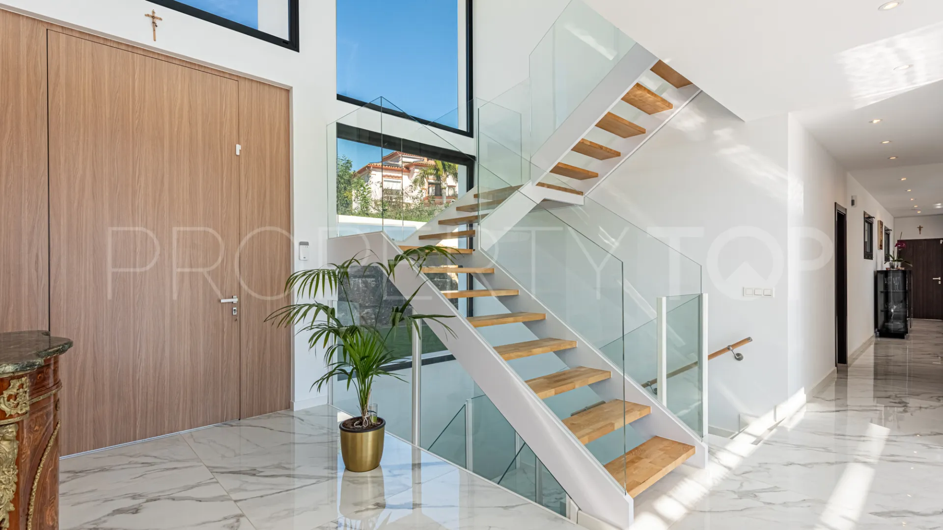 For sale villa in Paraiso Alto