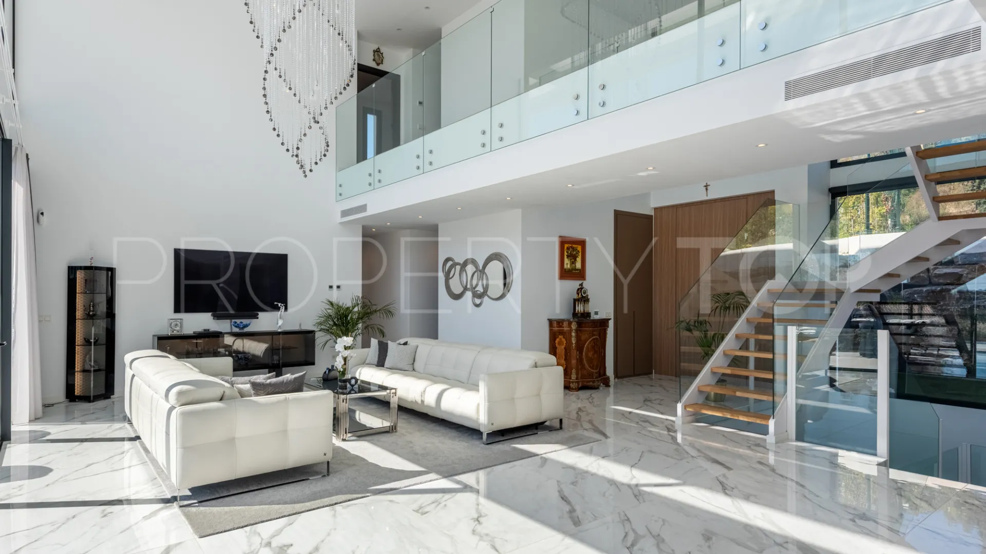For sale villa in Paraiso Alto