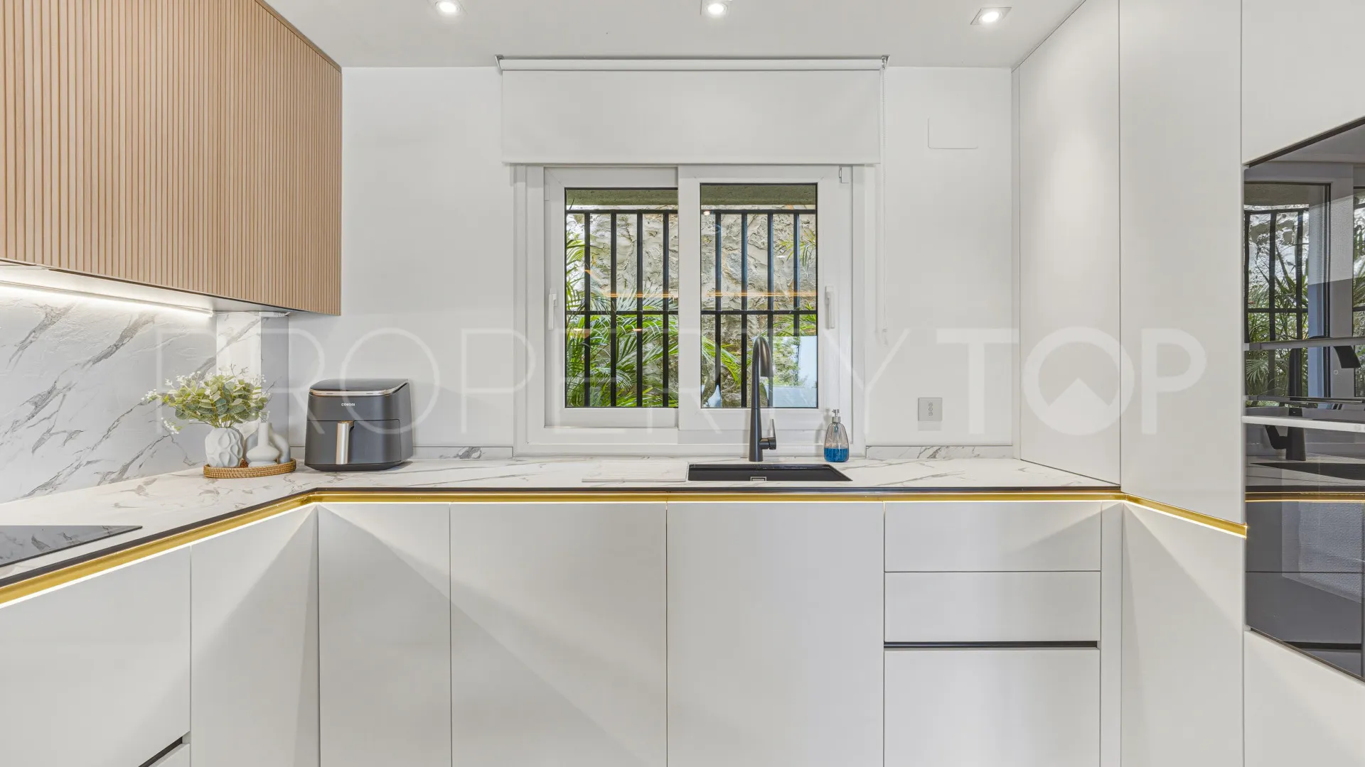 Marbella East 4 bedrooms semi detached villa for sale