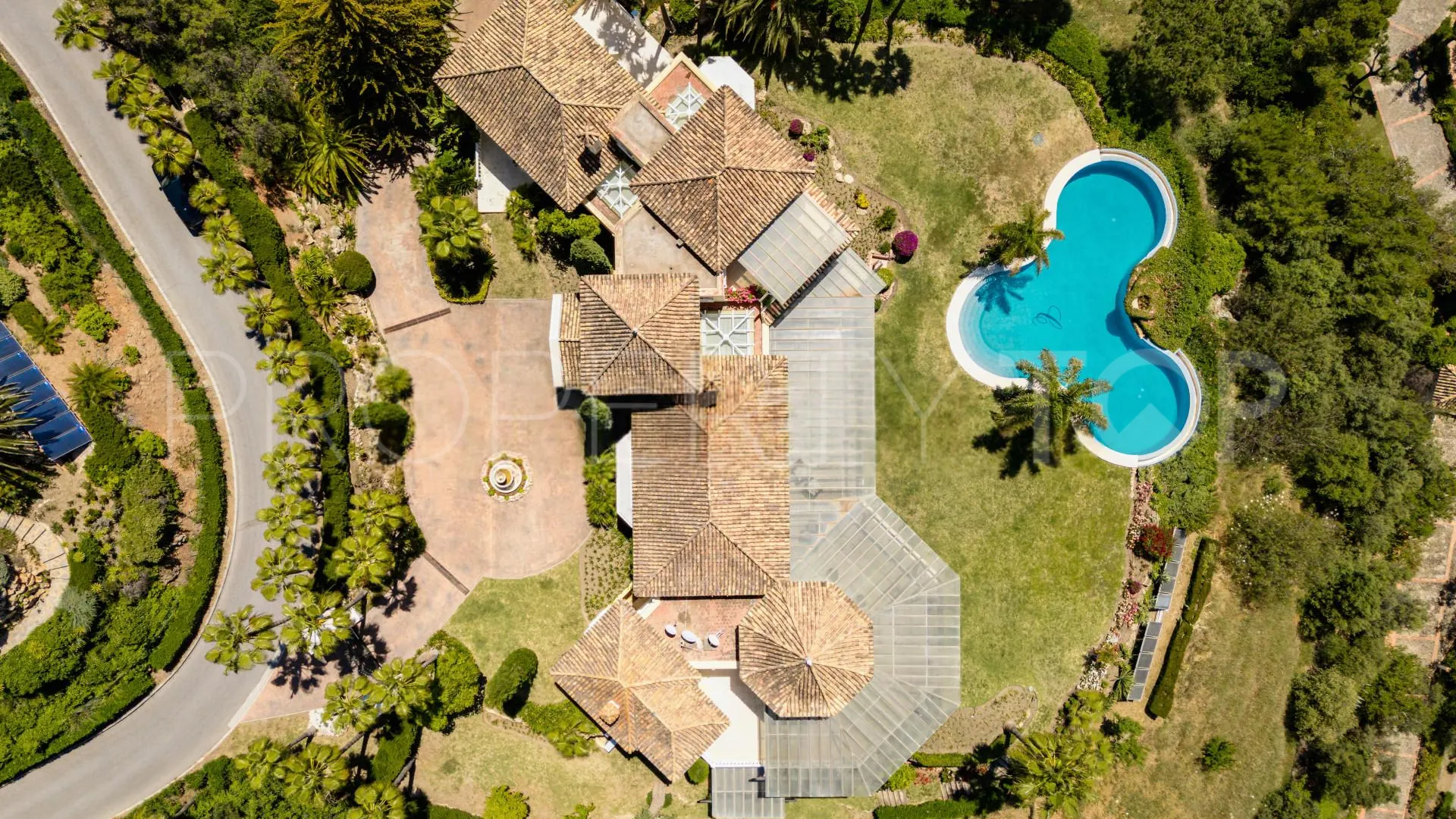For sale La Zagaleta villa with 4 bedrooms